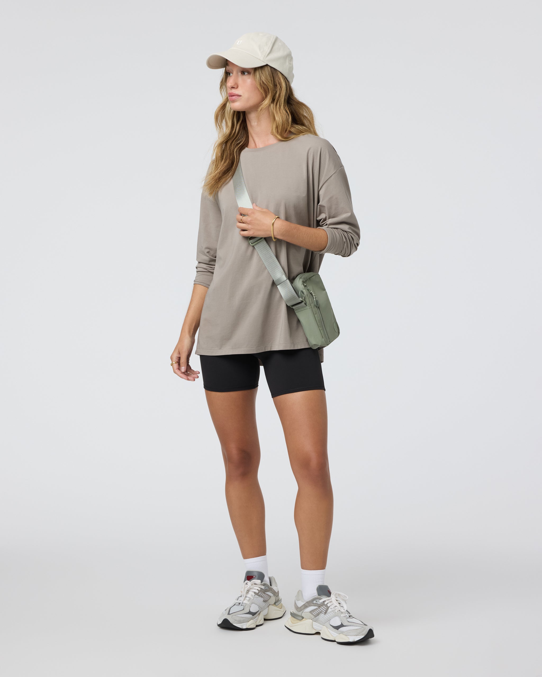 Long-Sleeve Feather Tee | Cobblestone