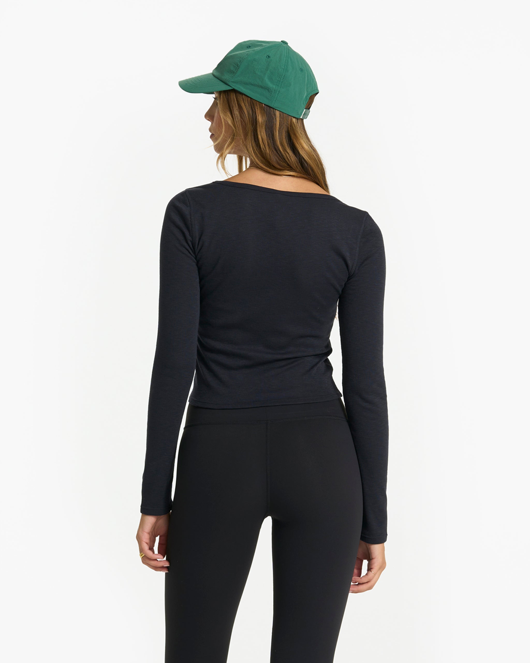 Long-Sleeve Sunrise Square Neck | Black
