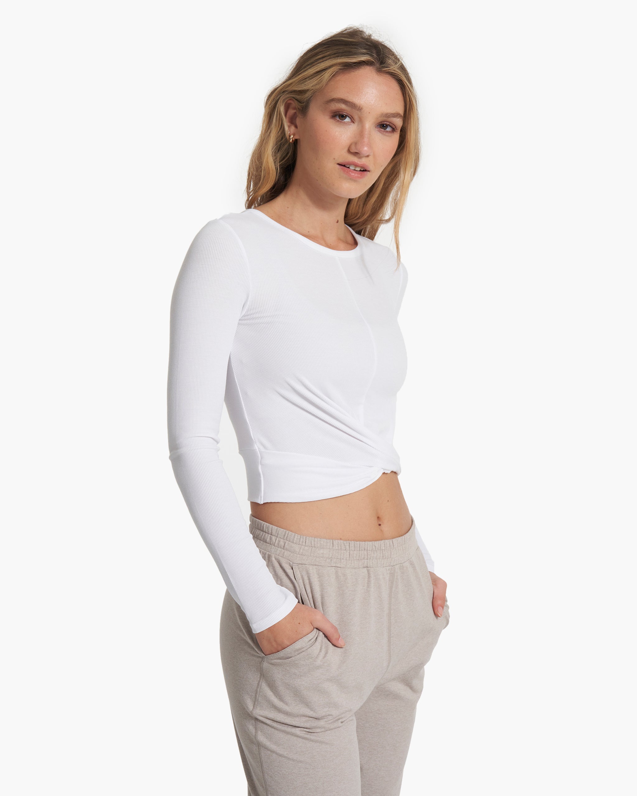 Long Sleeve Cove Twist Tee | White