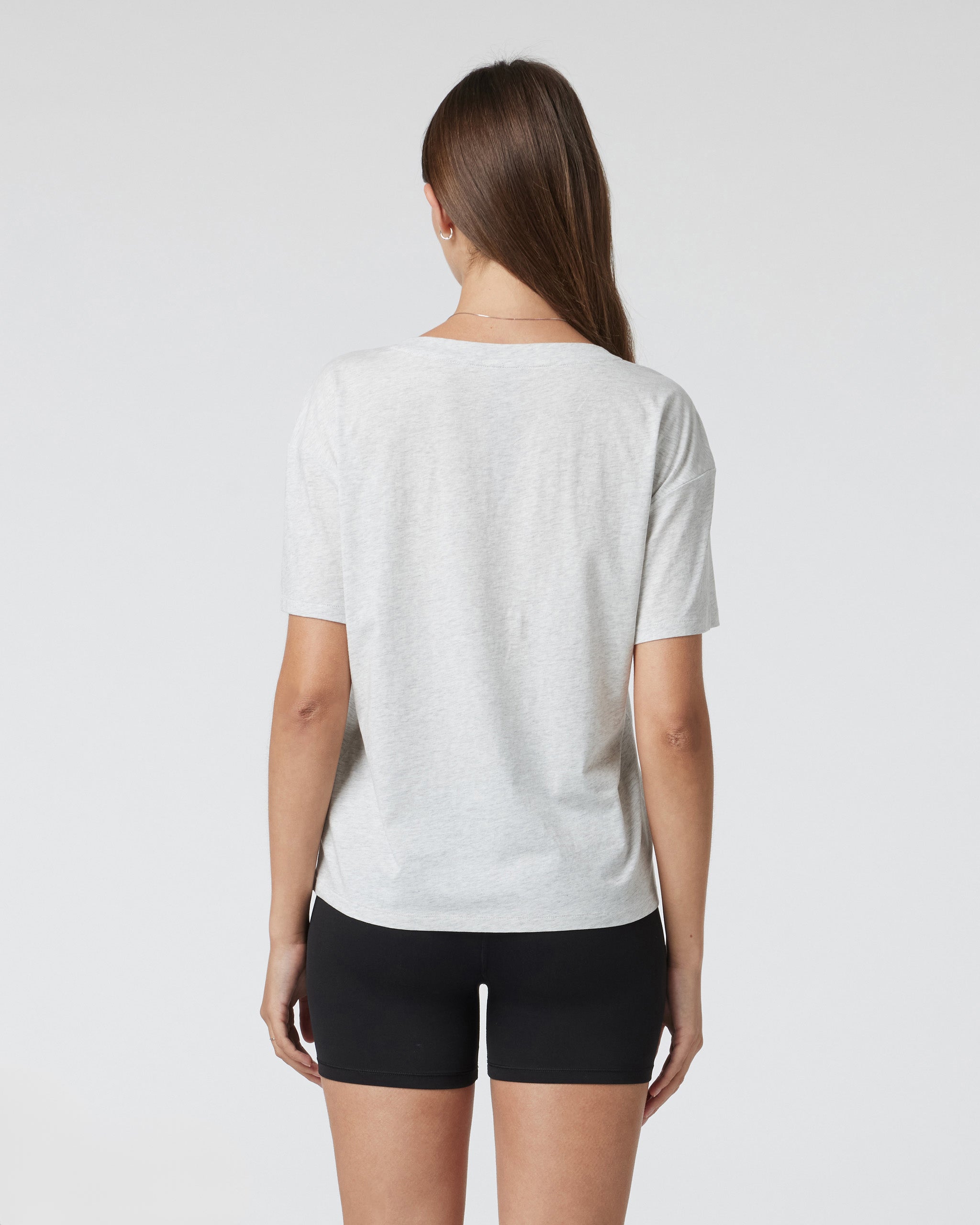 Sutton V-Neck | Light Heather Grey