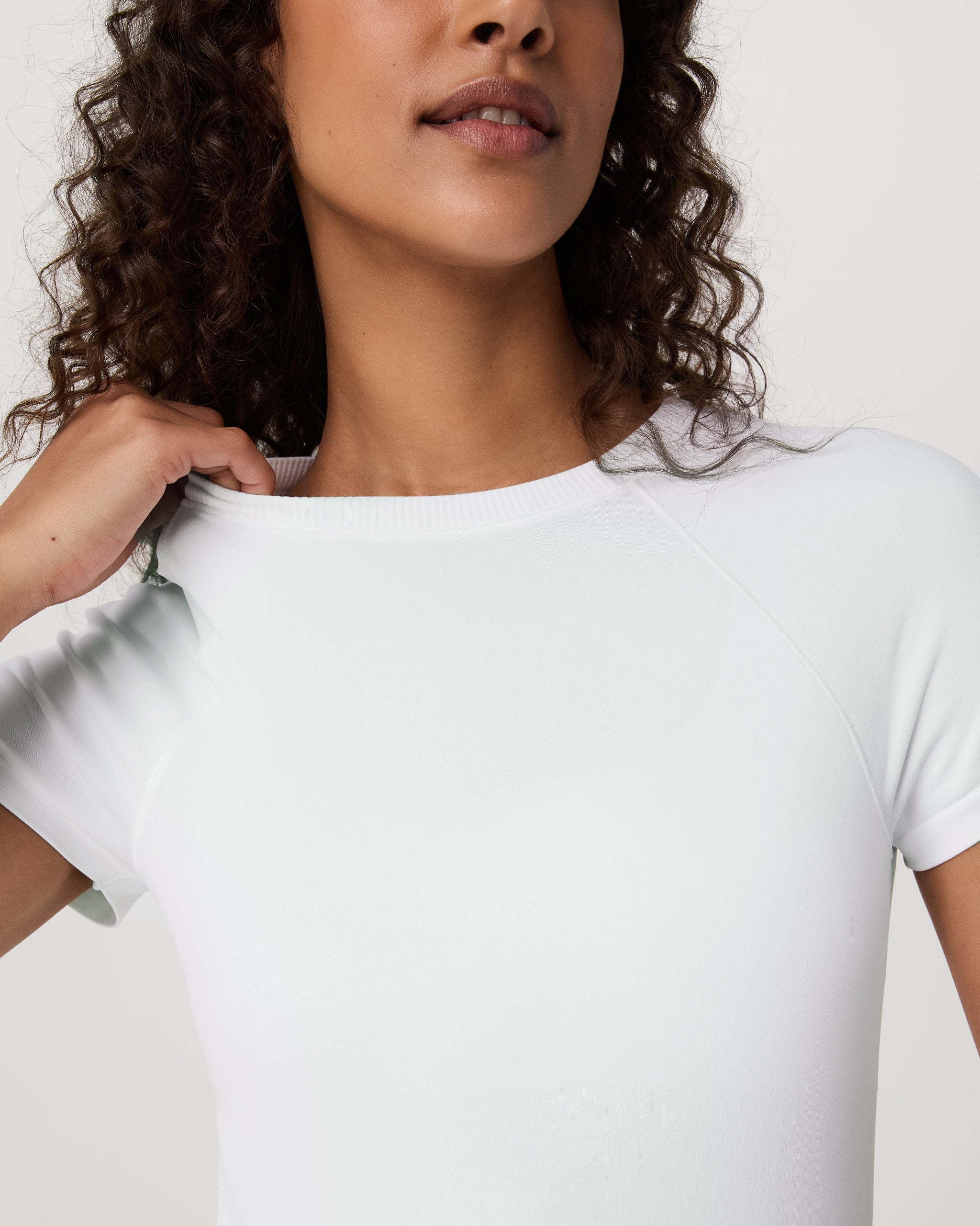Short Sleeve Seamless Surge Tee | White