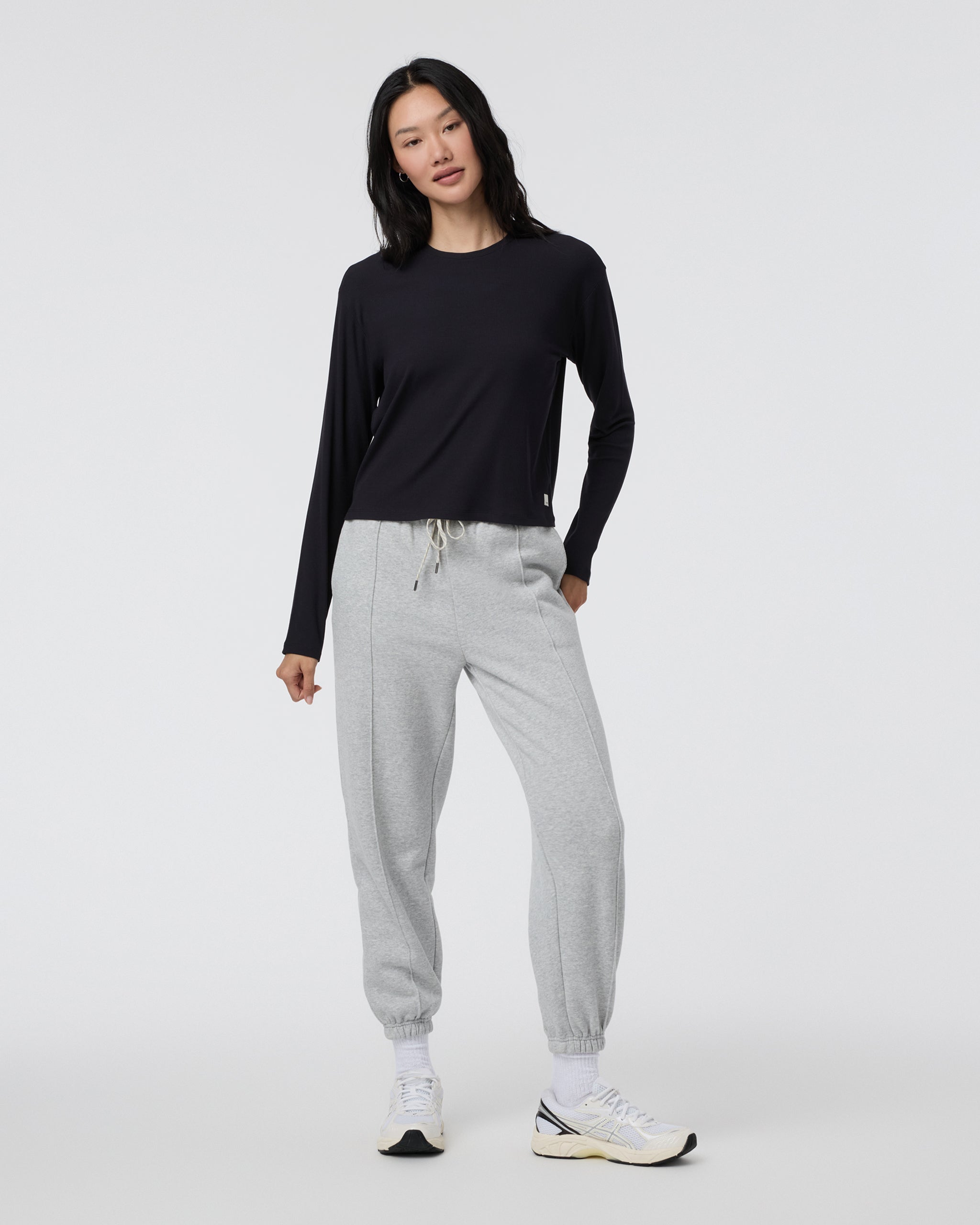 Long Sleeve Cove Relaxed Tee | Black