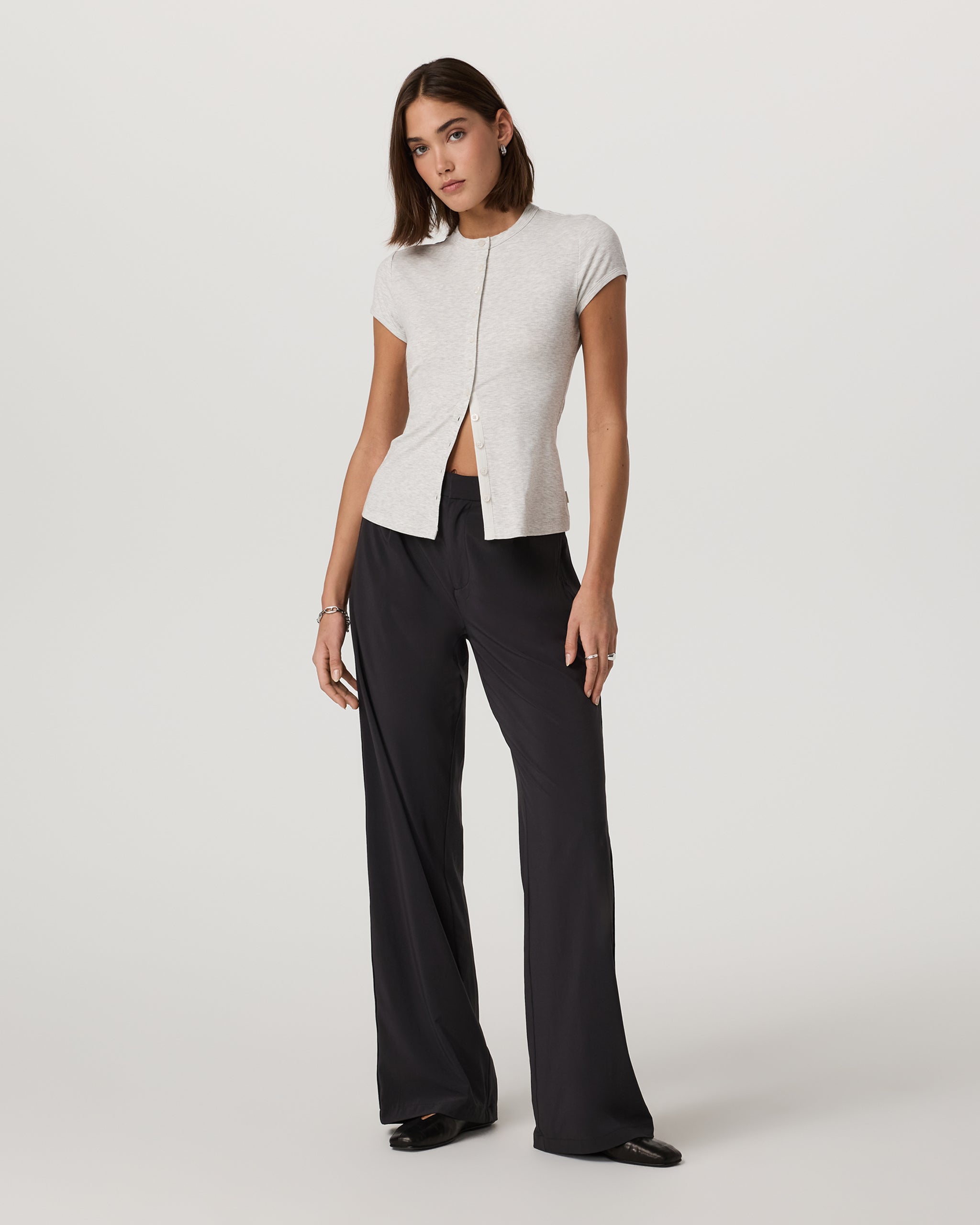 Short Sleeve Pose Button Up | White Heather Grey