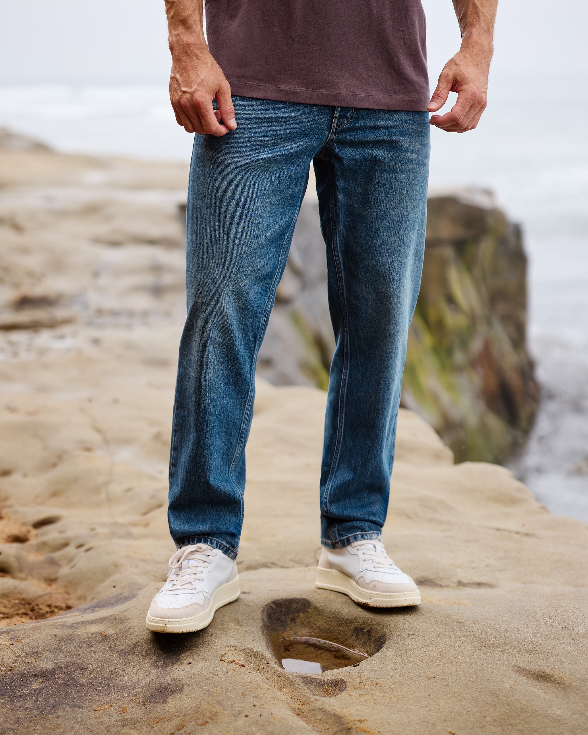 Vuori Vintage Jean Classic Fit 30" | Medium Wash Denim