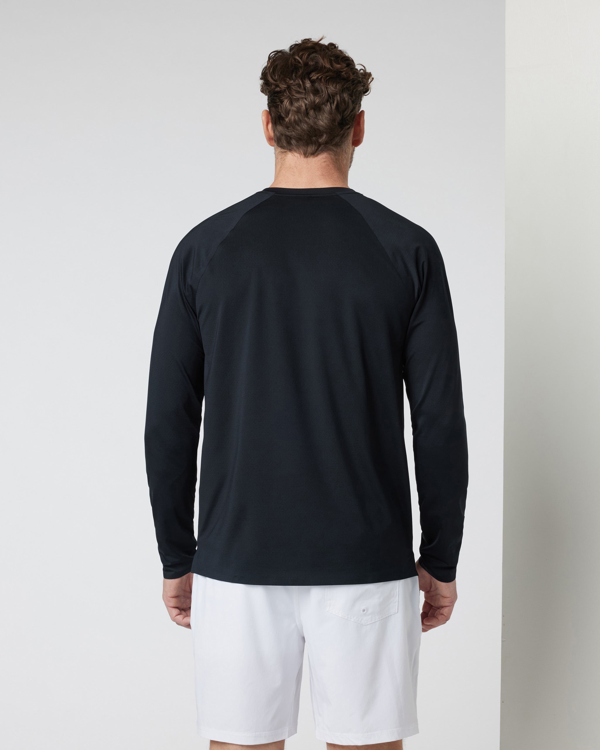 Long Sleeve Viewpoint Performance Tee | Black
