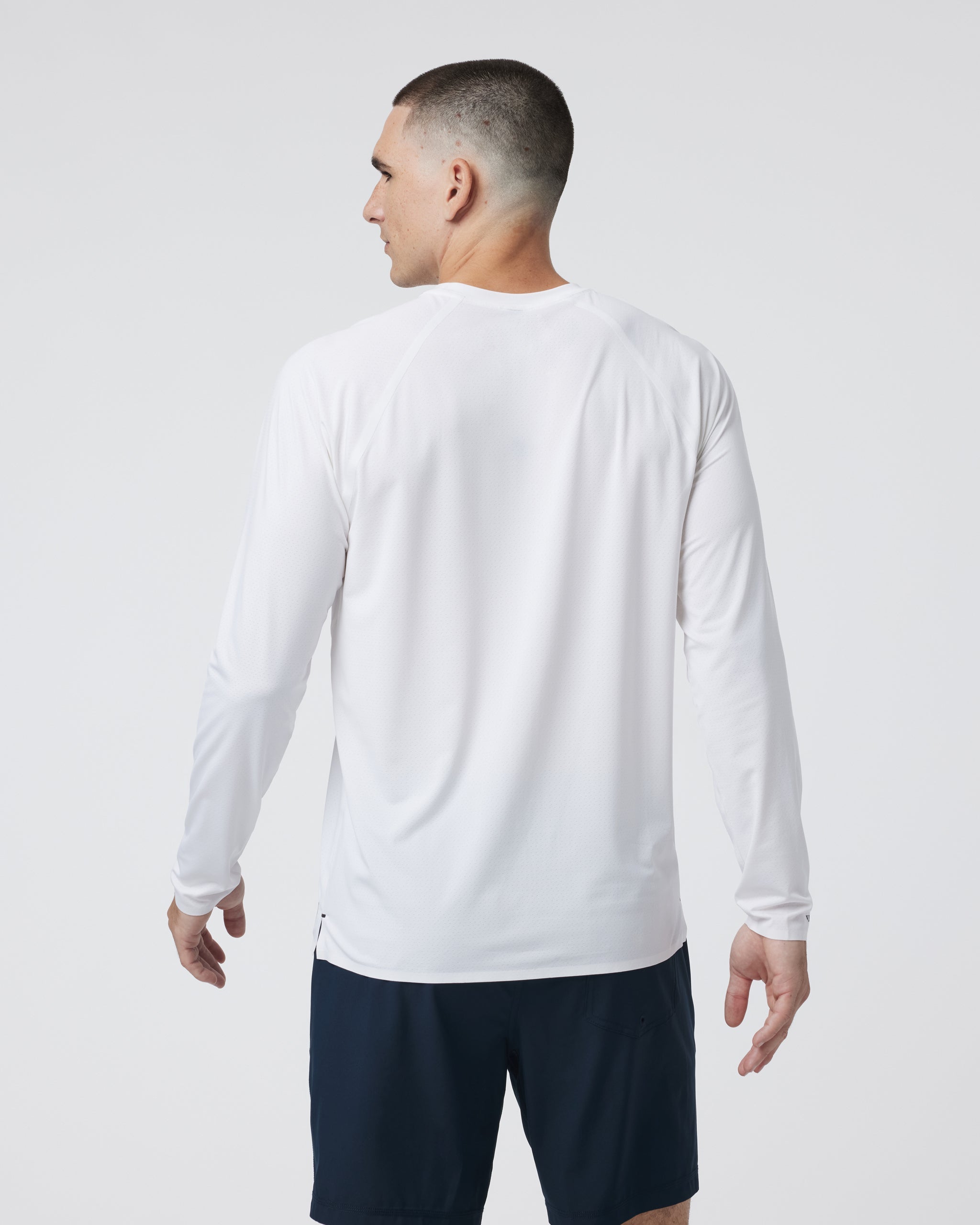 Long Sleeve Viewpoint Performance Tee | White
