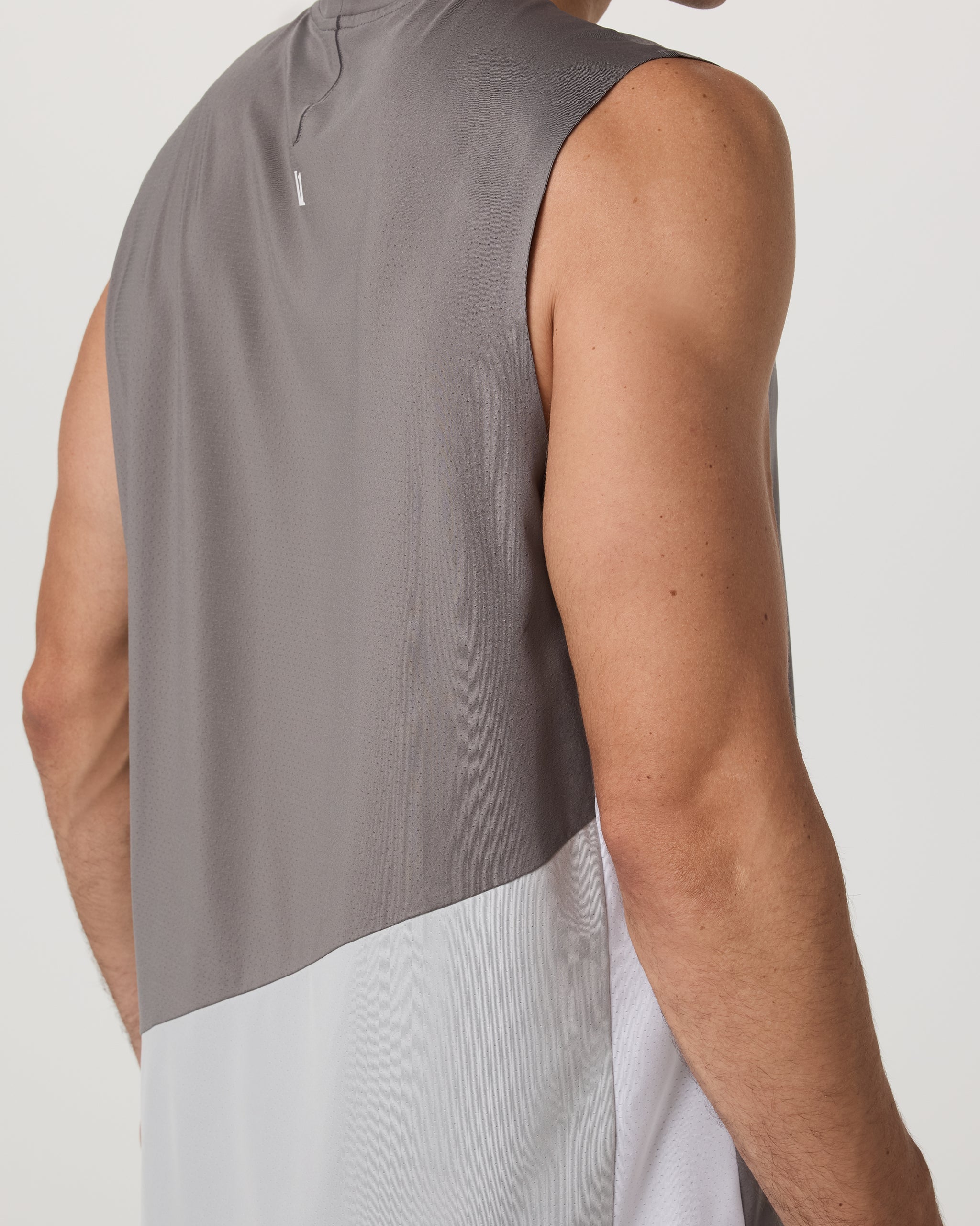 Sleeveless Viewpoint Muscle Tank 2.0 Pro | Cavern Grey Pro