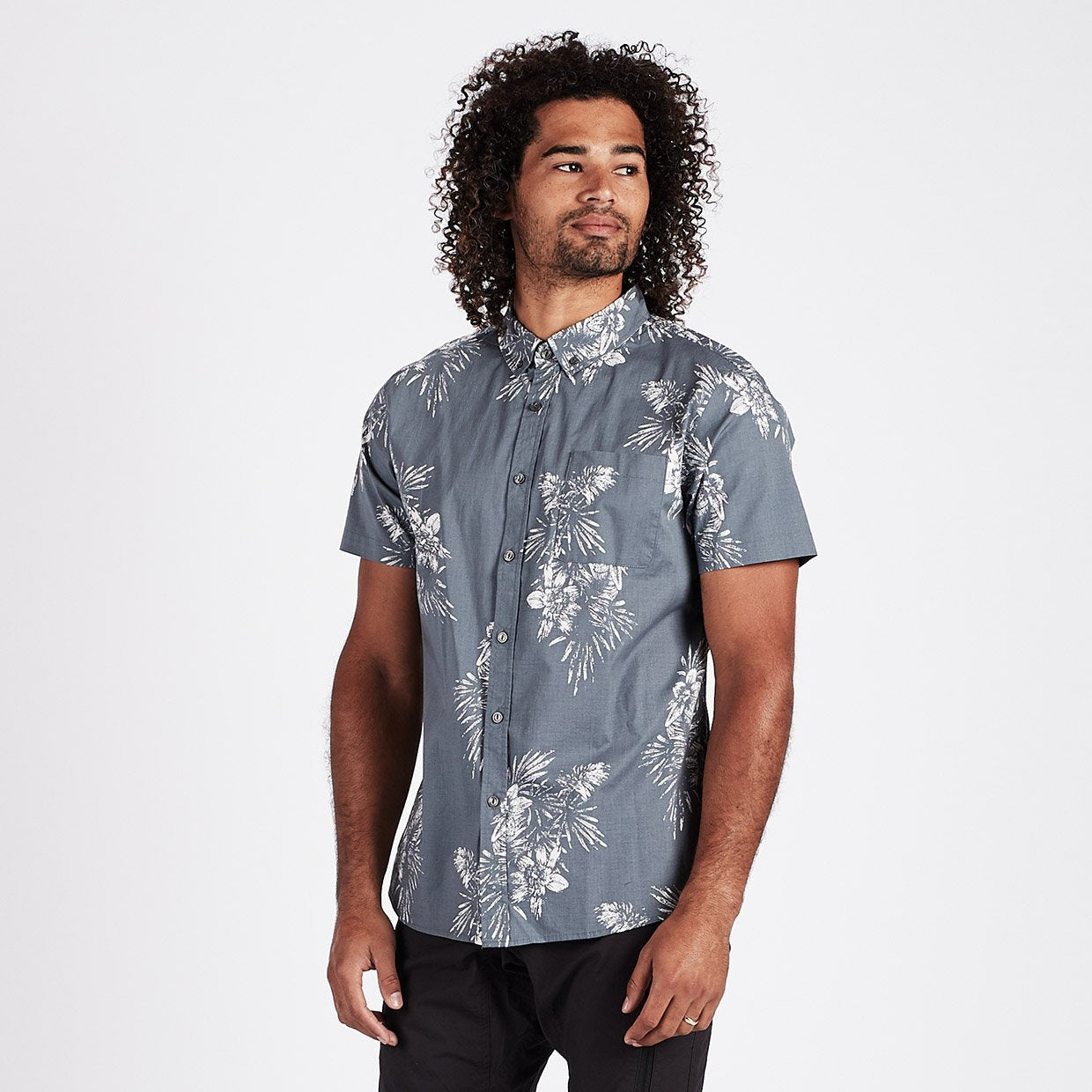 Crest Short Sleeve Button-Down | Grey Vintage Floral