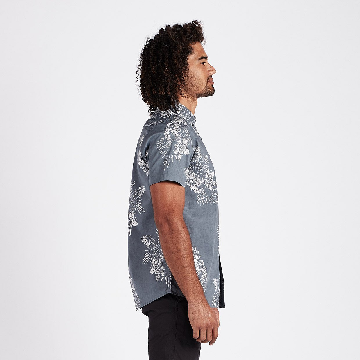 Crest Short Sleeve Button-Down | Grey Vintage Floral