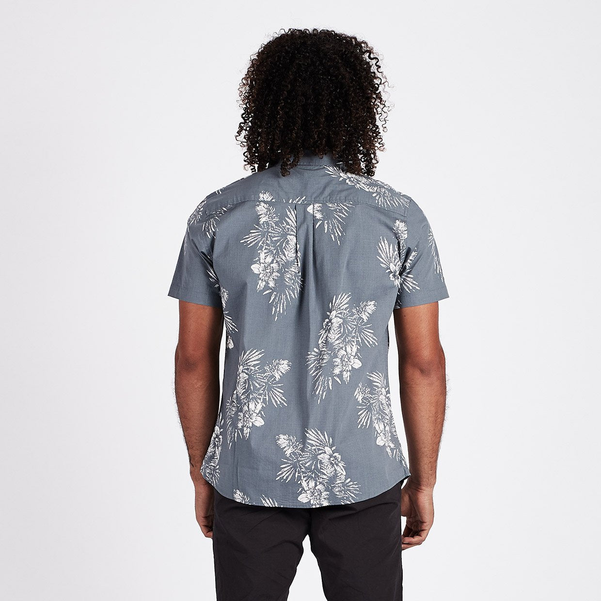 Crest Short Sleeve Button-Down | Grey Vintage Floral
