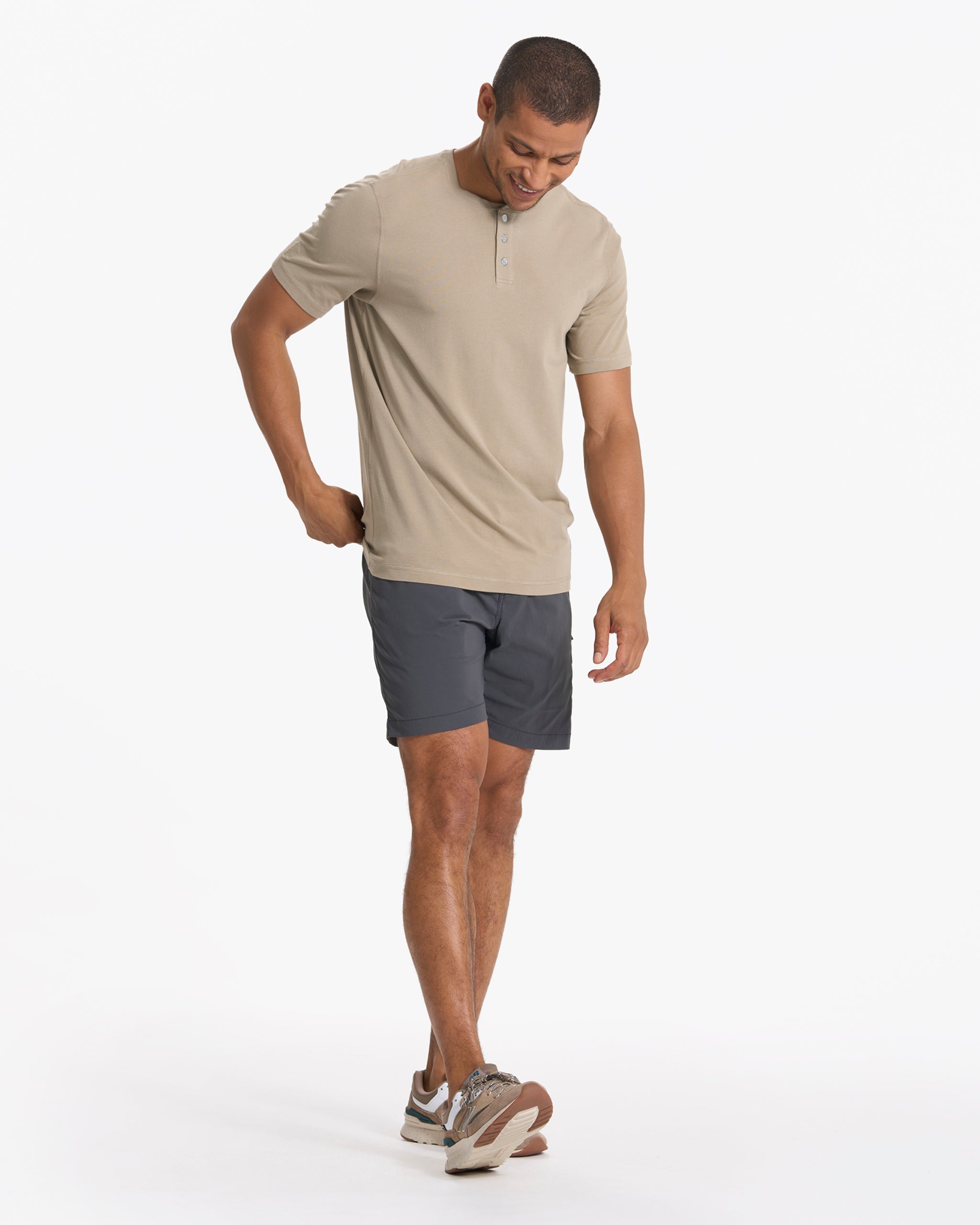 Short Sleeve Tuvalu Henley | Gravel