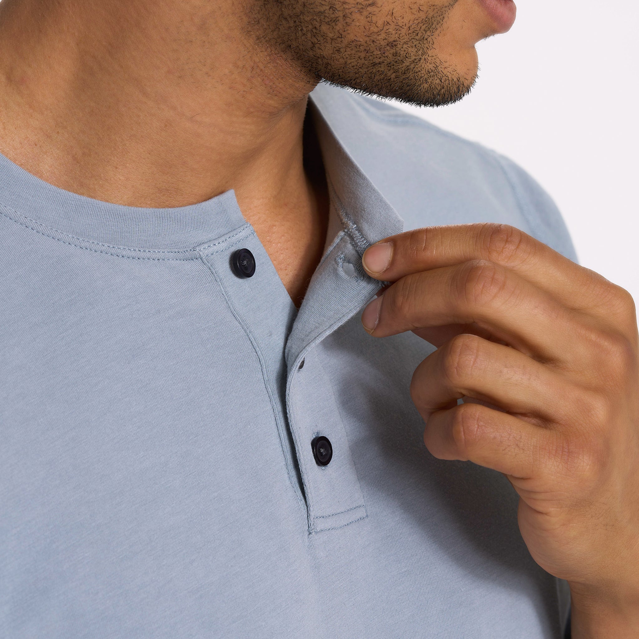 Short Sleeve Tuvalu Henley | Light Cloud
