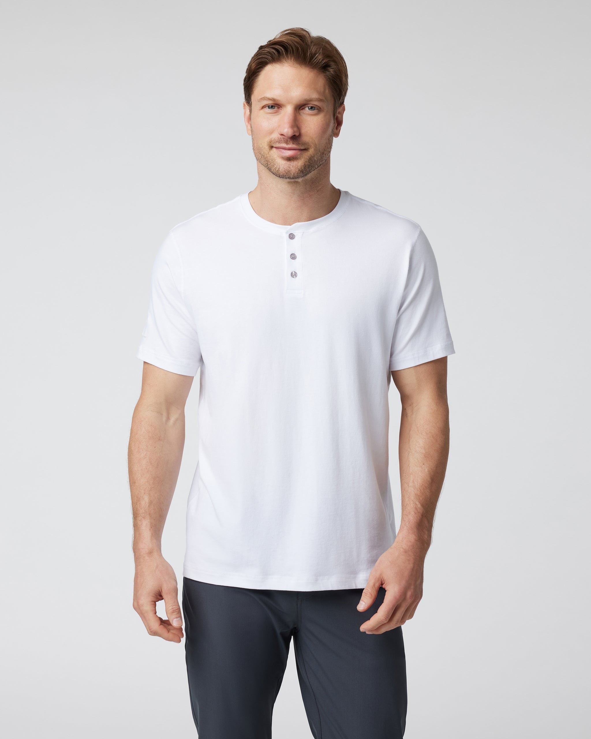 Short-Sleeve Tuvalu Henley | White