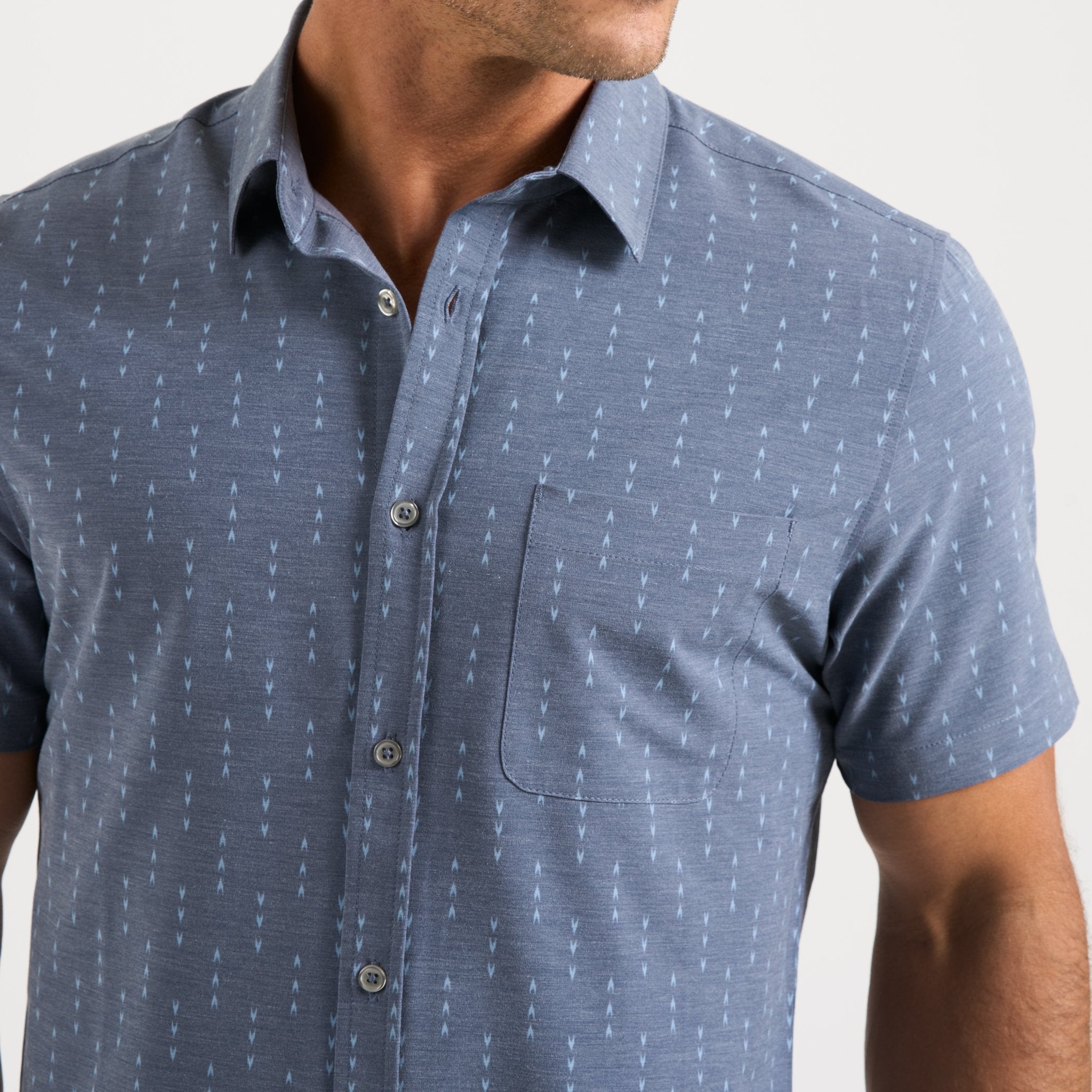 Short-Sleeve Bridge Button Down | Azure Arrows