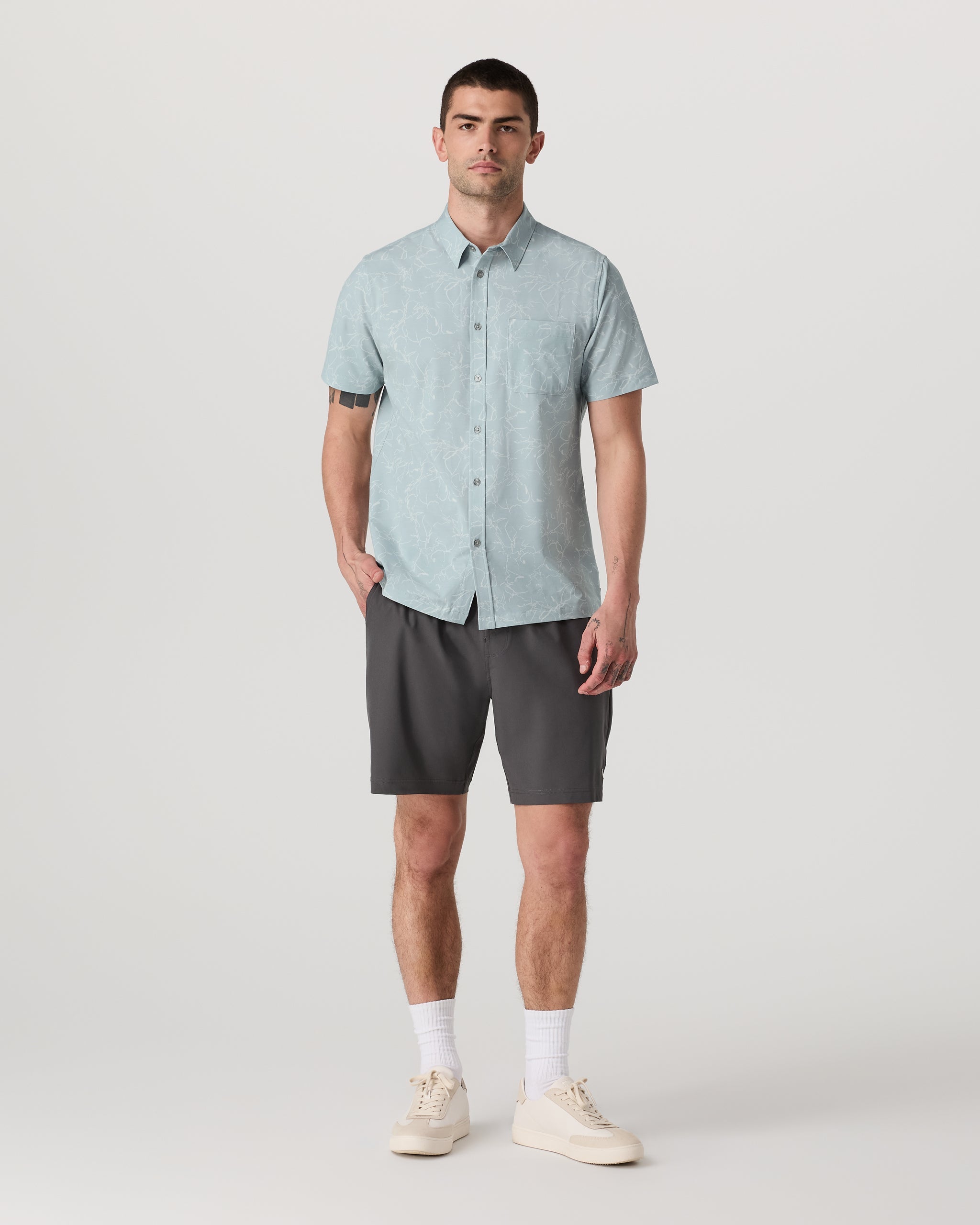 Short Sleeve Bridge Button Down | Chalk Blue Drawn