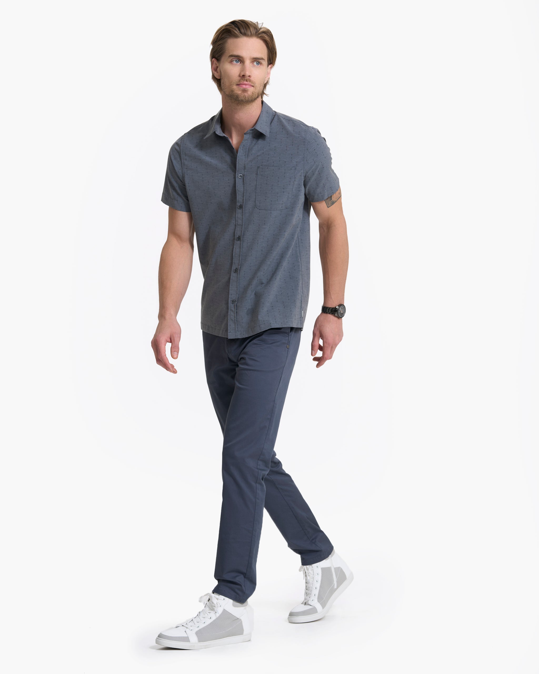 Short-Sleeve Bridge Button Down | Charcoal Arrows