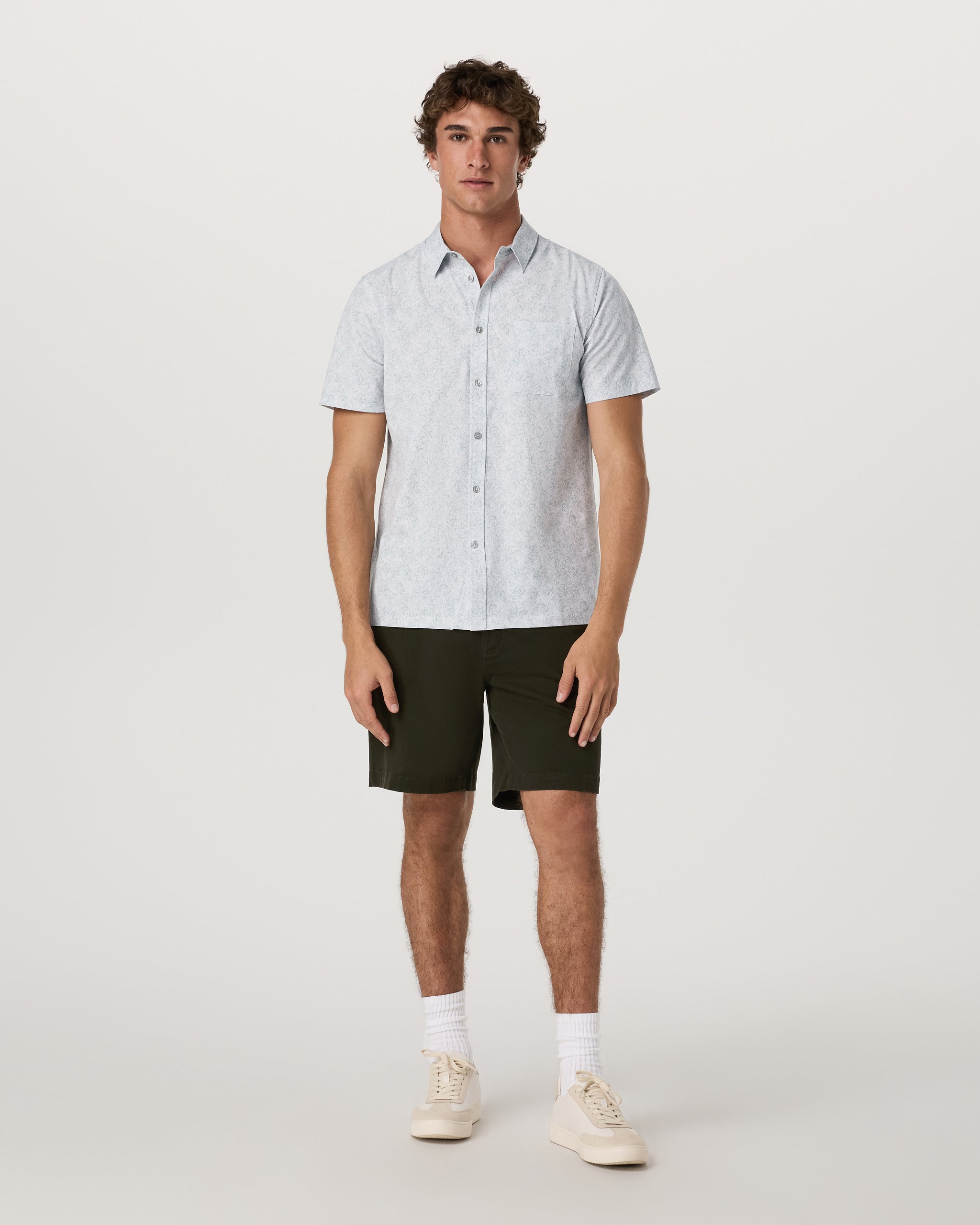Short Sleeve Bridge Button Down | Frost Grey Water Lily