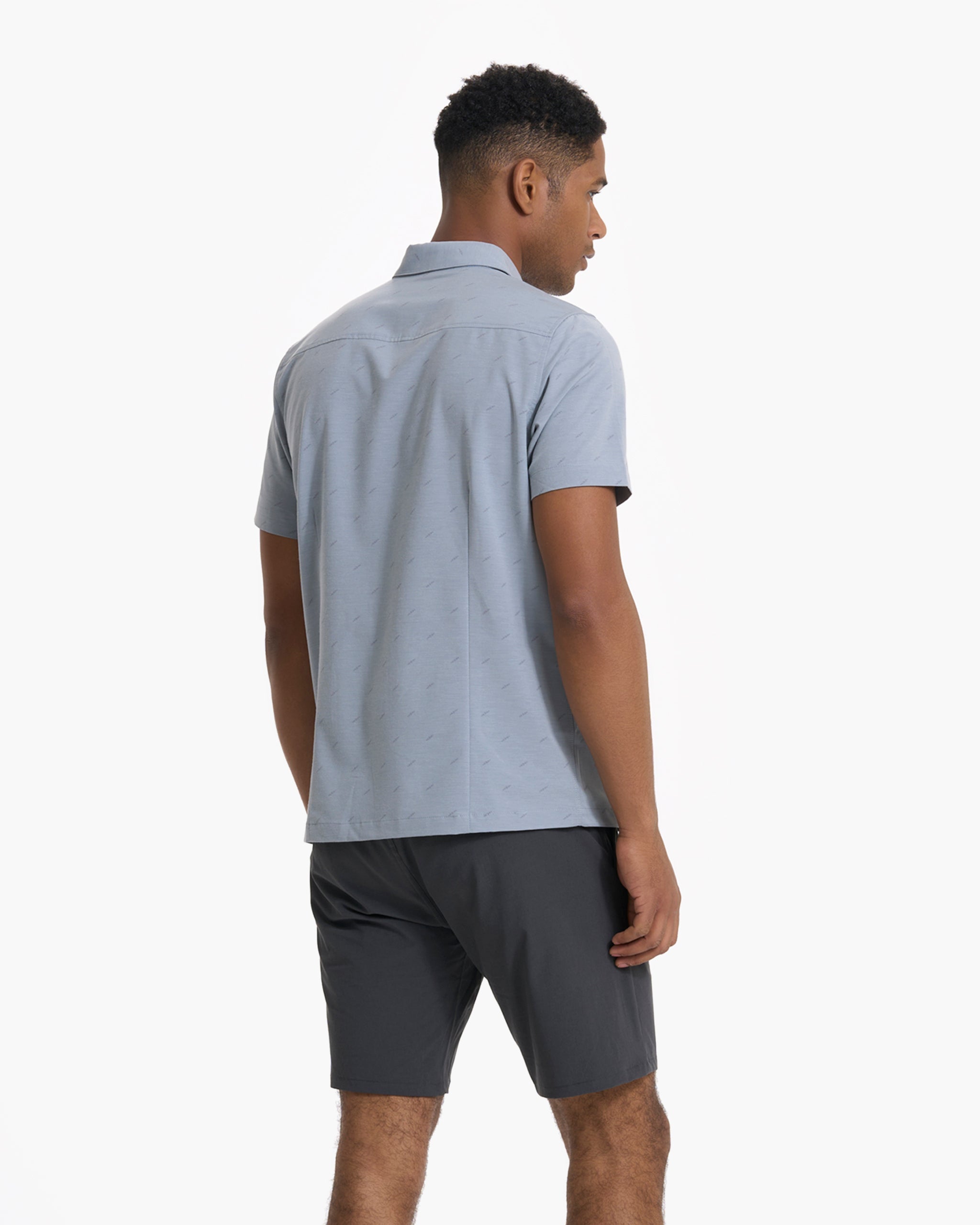 Short-Sleeve Bridge Button Down | Light Cloud Daggers