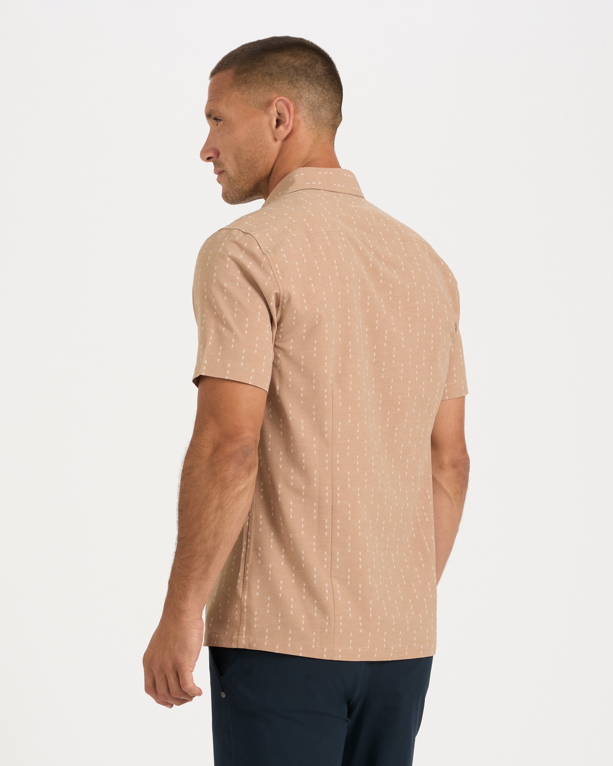 Short-Sleeve Bridge Button Down | Wheat Arrows