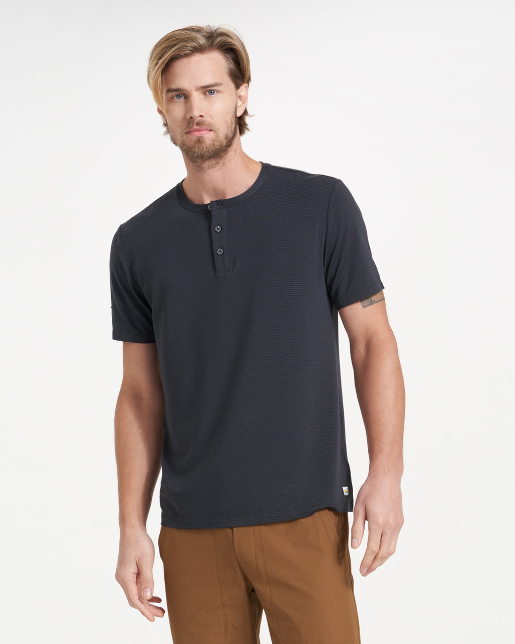 Linear Henley | Black