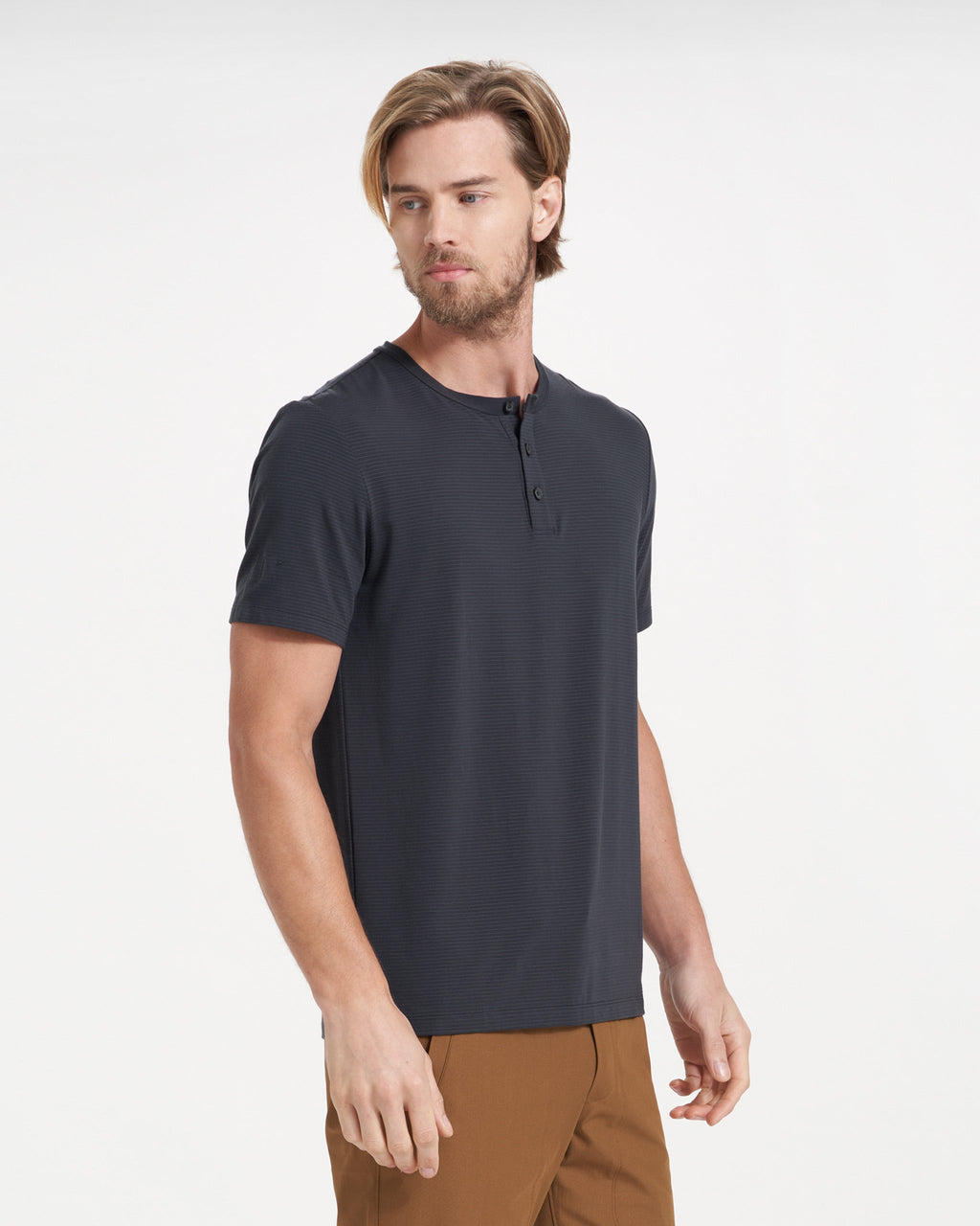 Linear Henley | Black