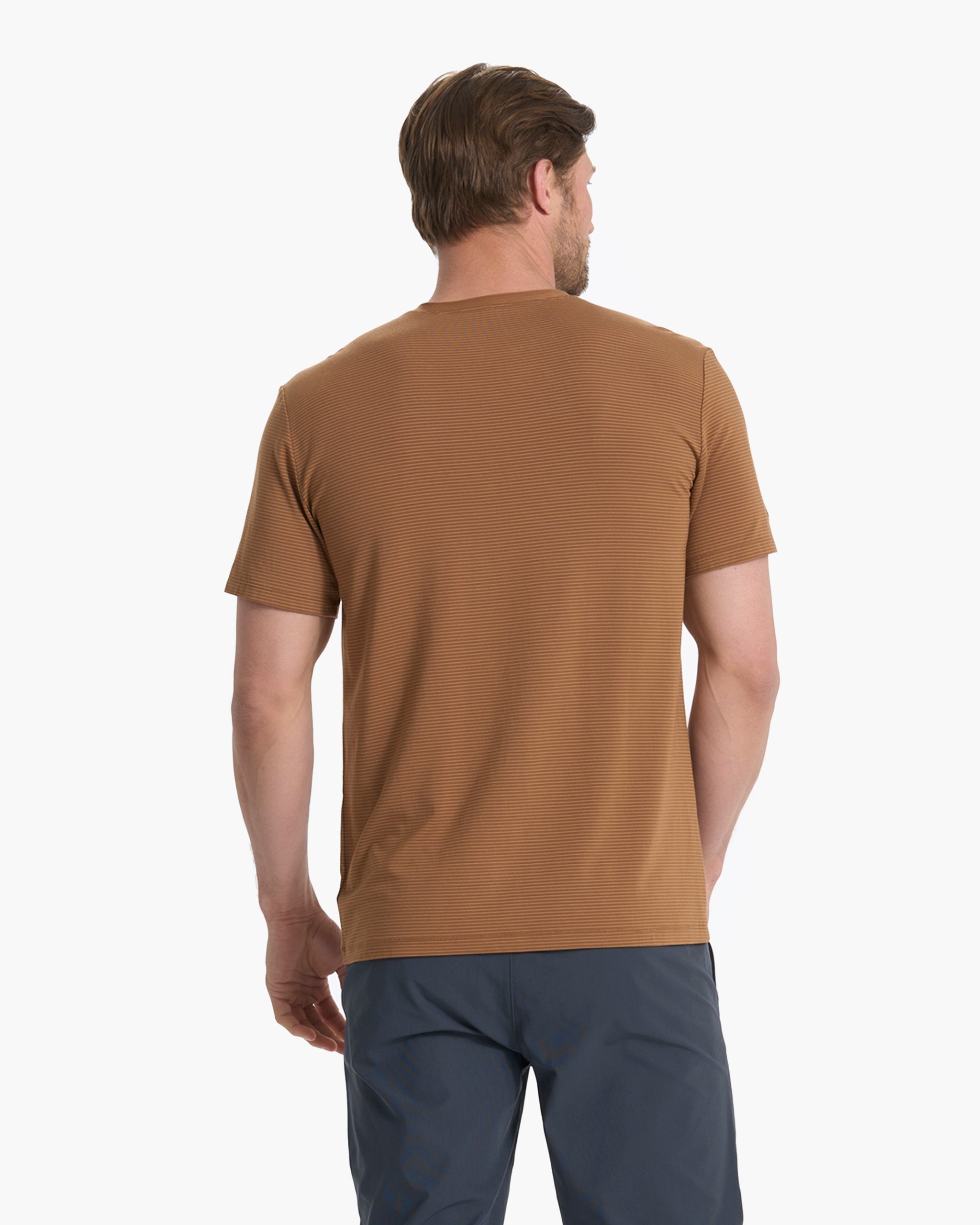 Linear Henley | Rum