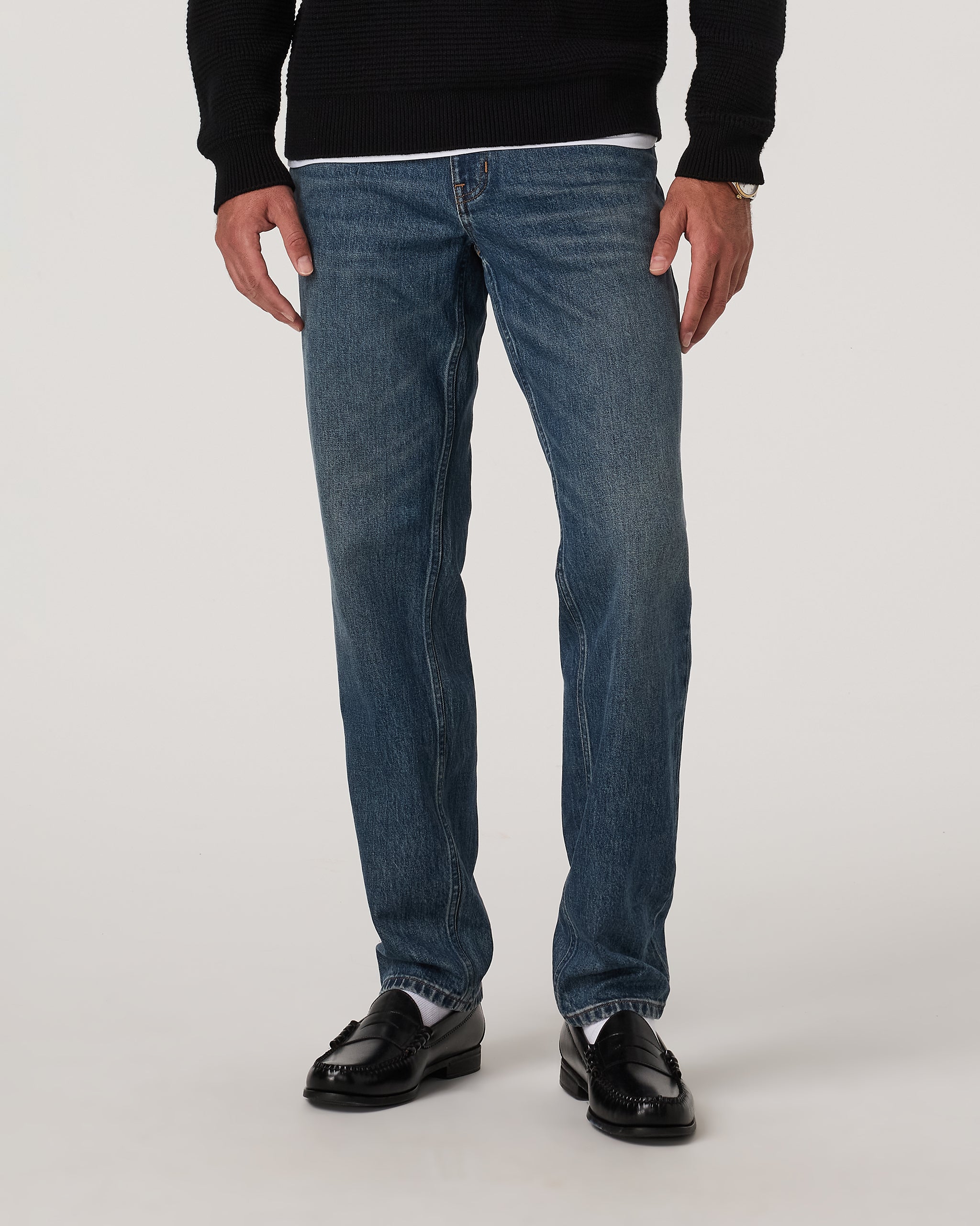 Vuori Vintage Jean Classic Fit 32" | Medium Wash Denim