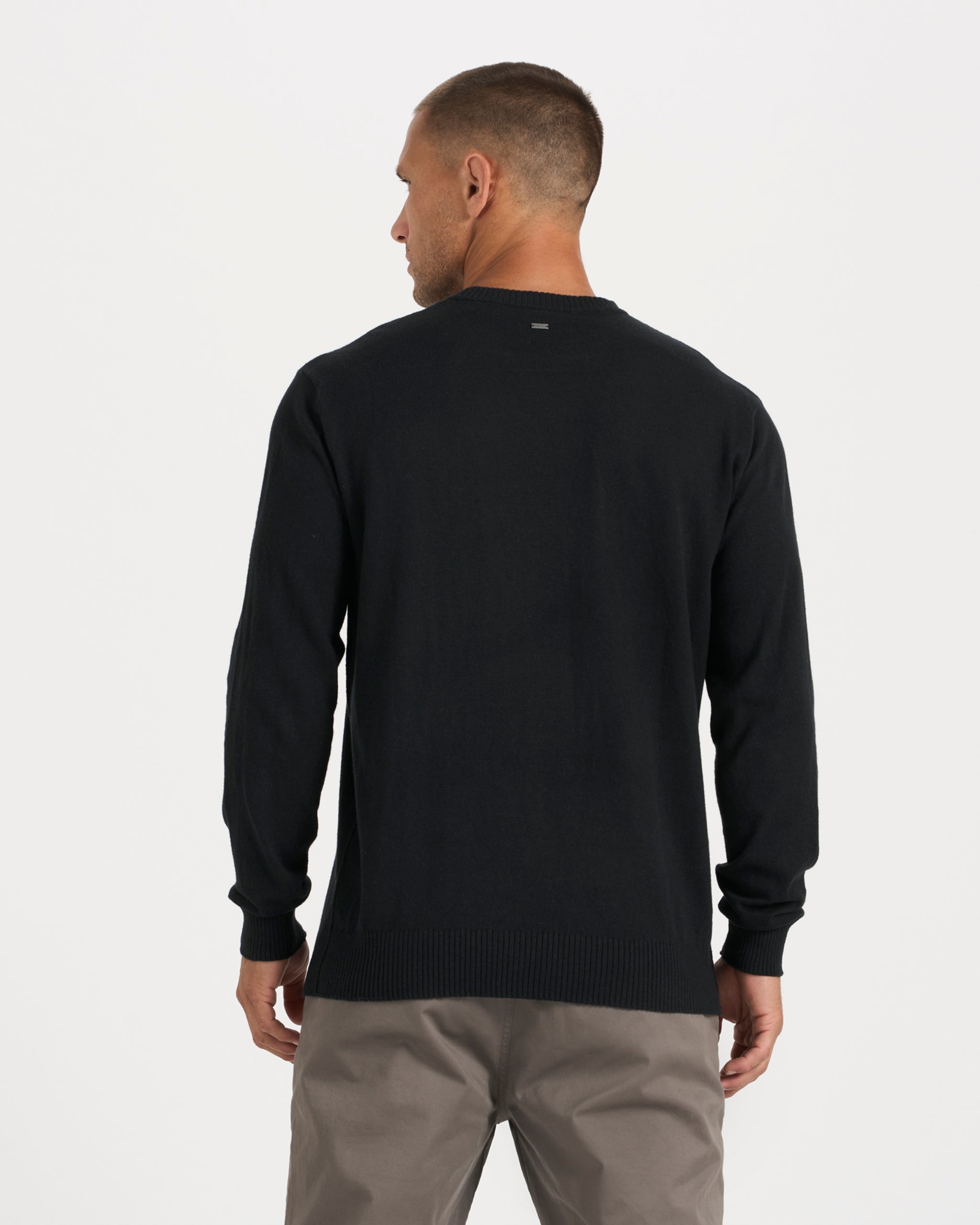 Fluent Sweater | Black