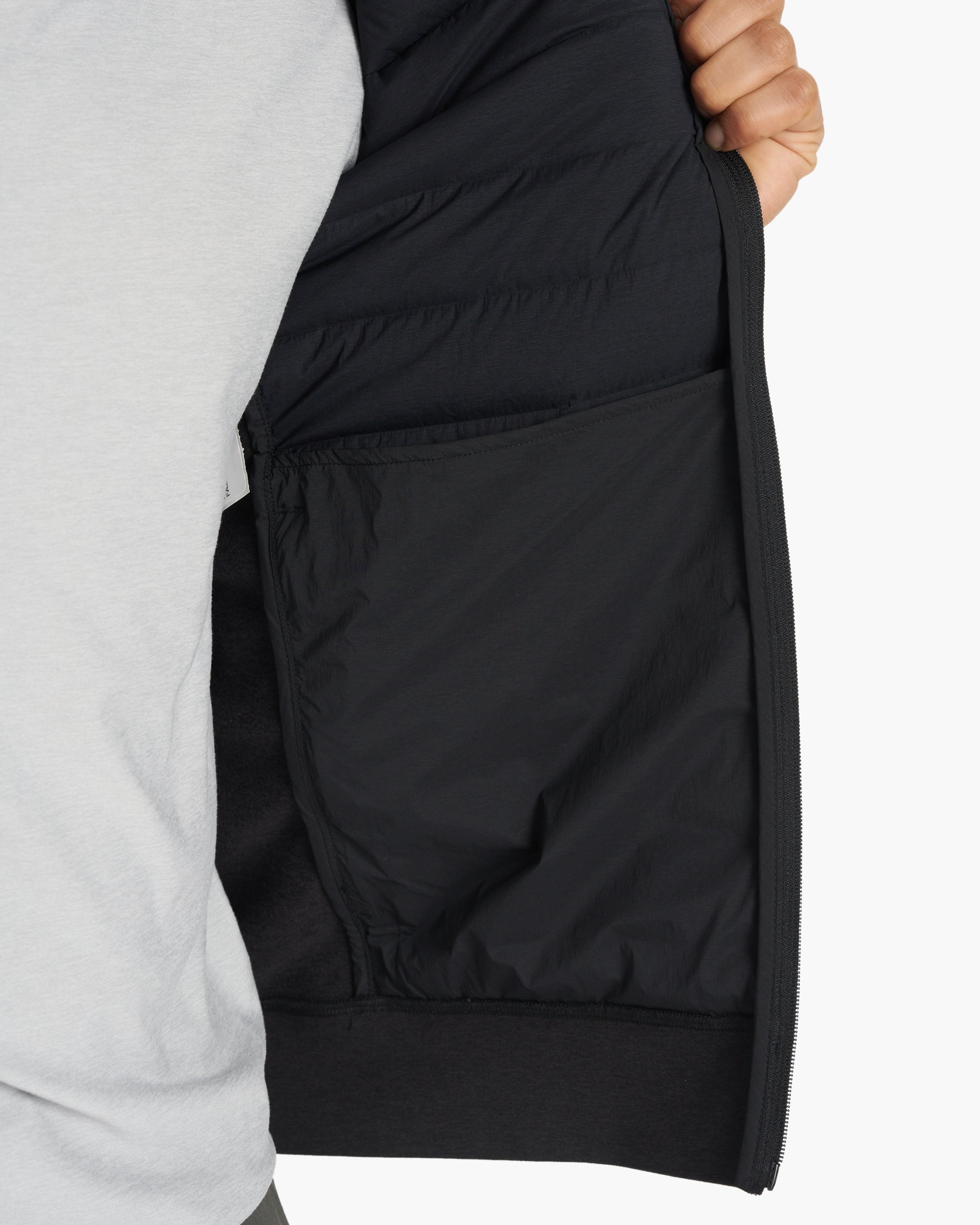 Steadfast Insulated Hybrid | Black