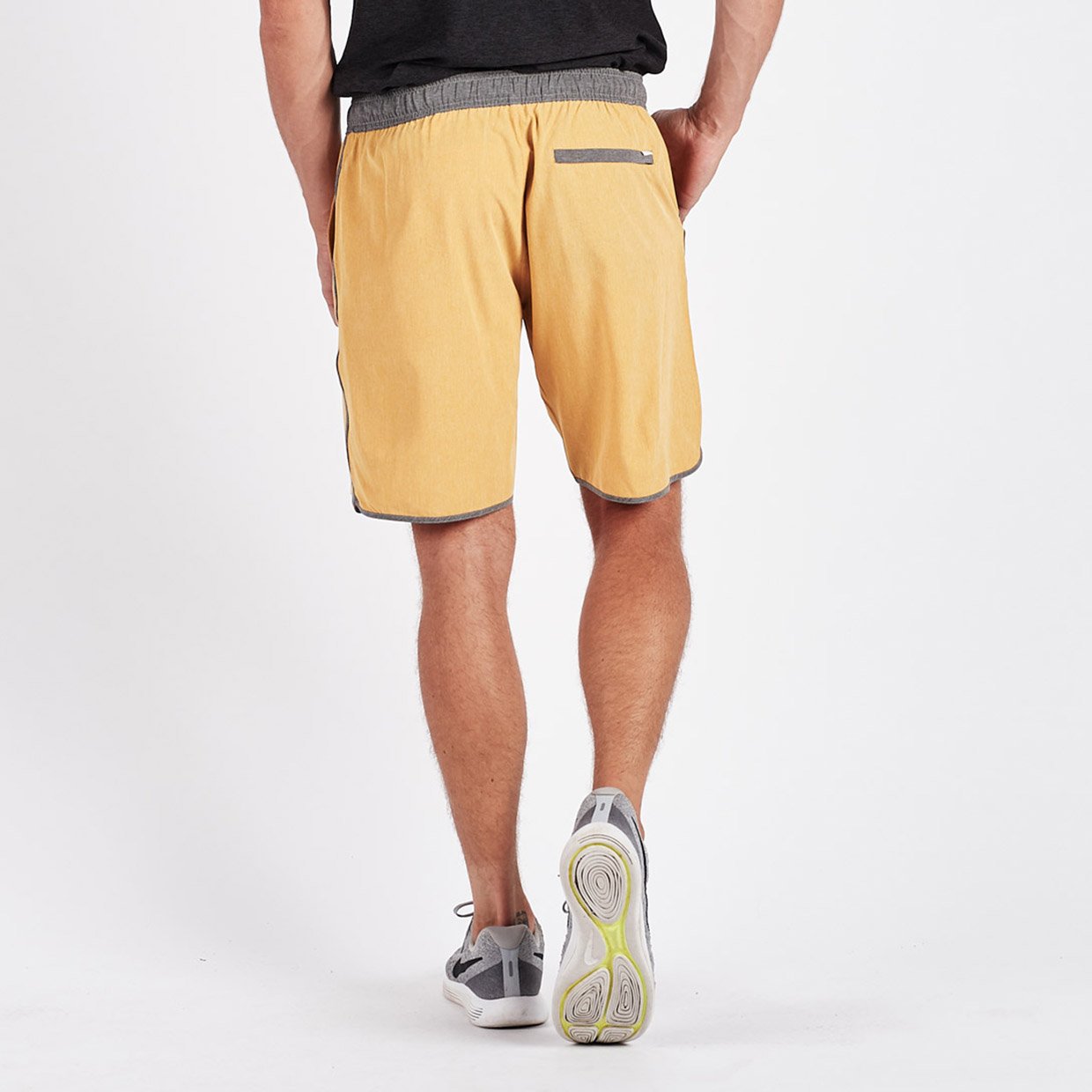 Banks Short | Saffron Linen Texture