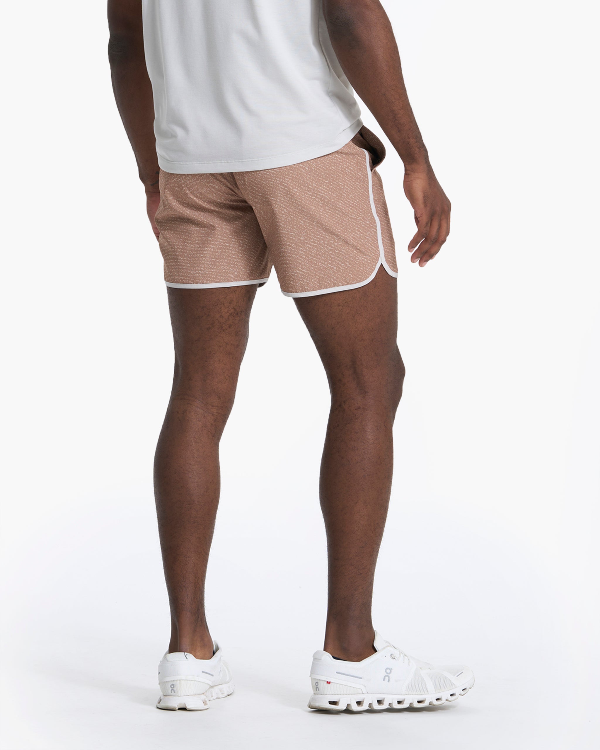 Banks Short 5" | Camel Dashed Lines