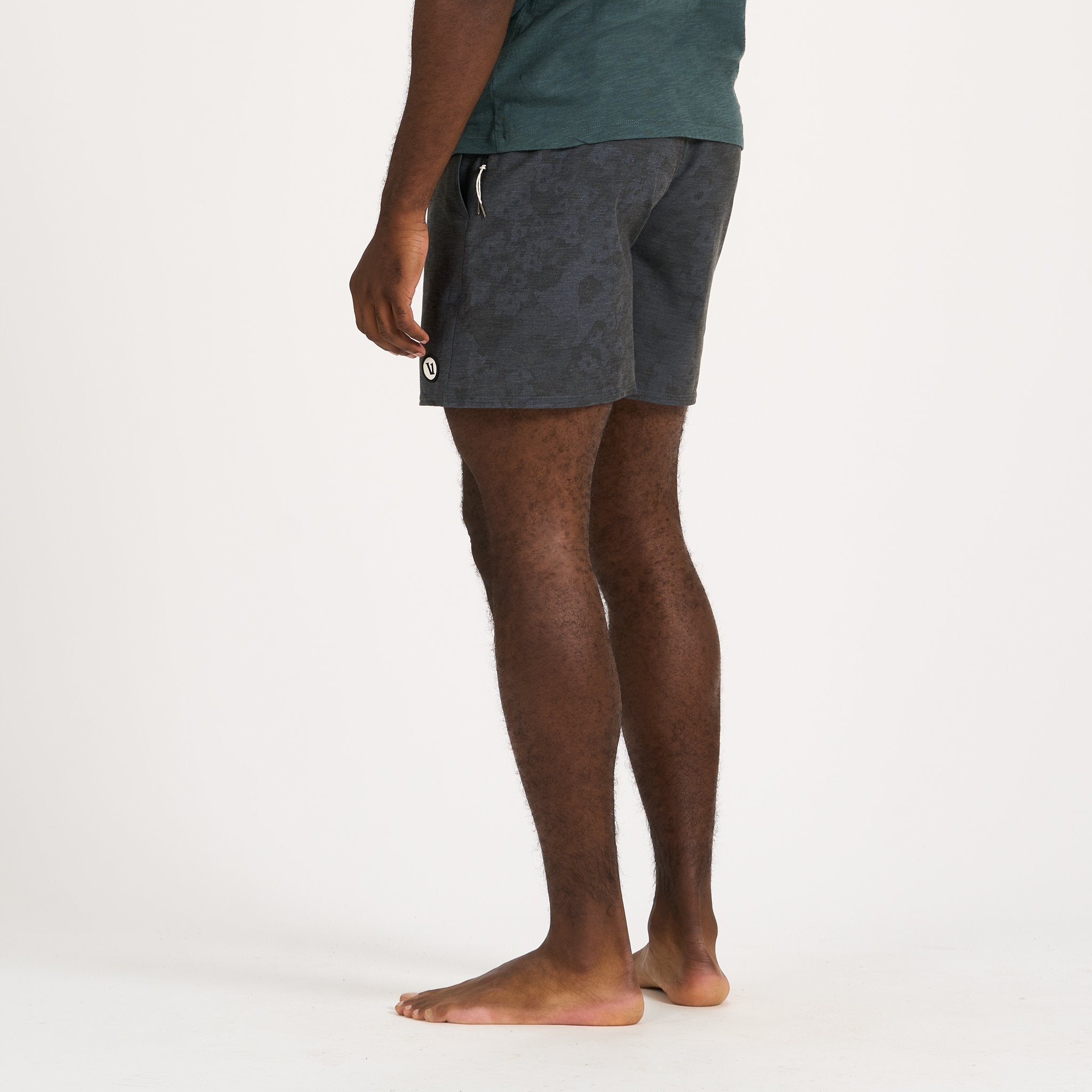 Cape Short | Black Camo Flower