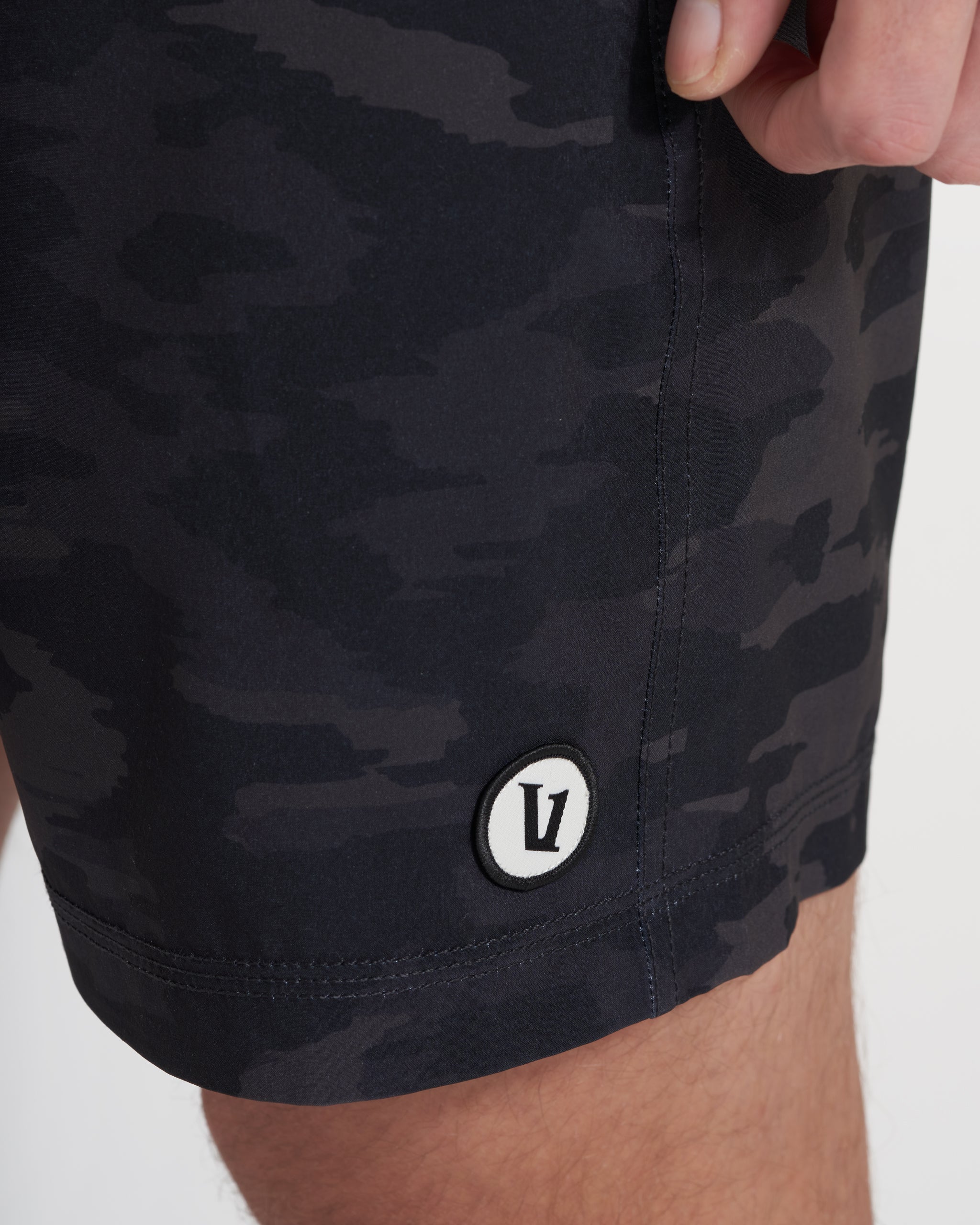 Kore Short Unlined 7" | Black Watercolor Camo