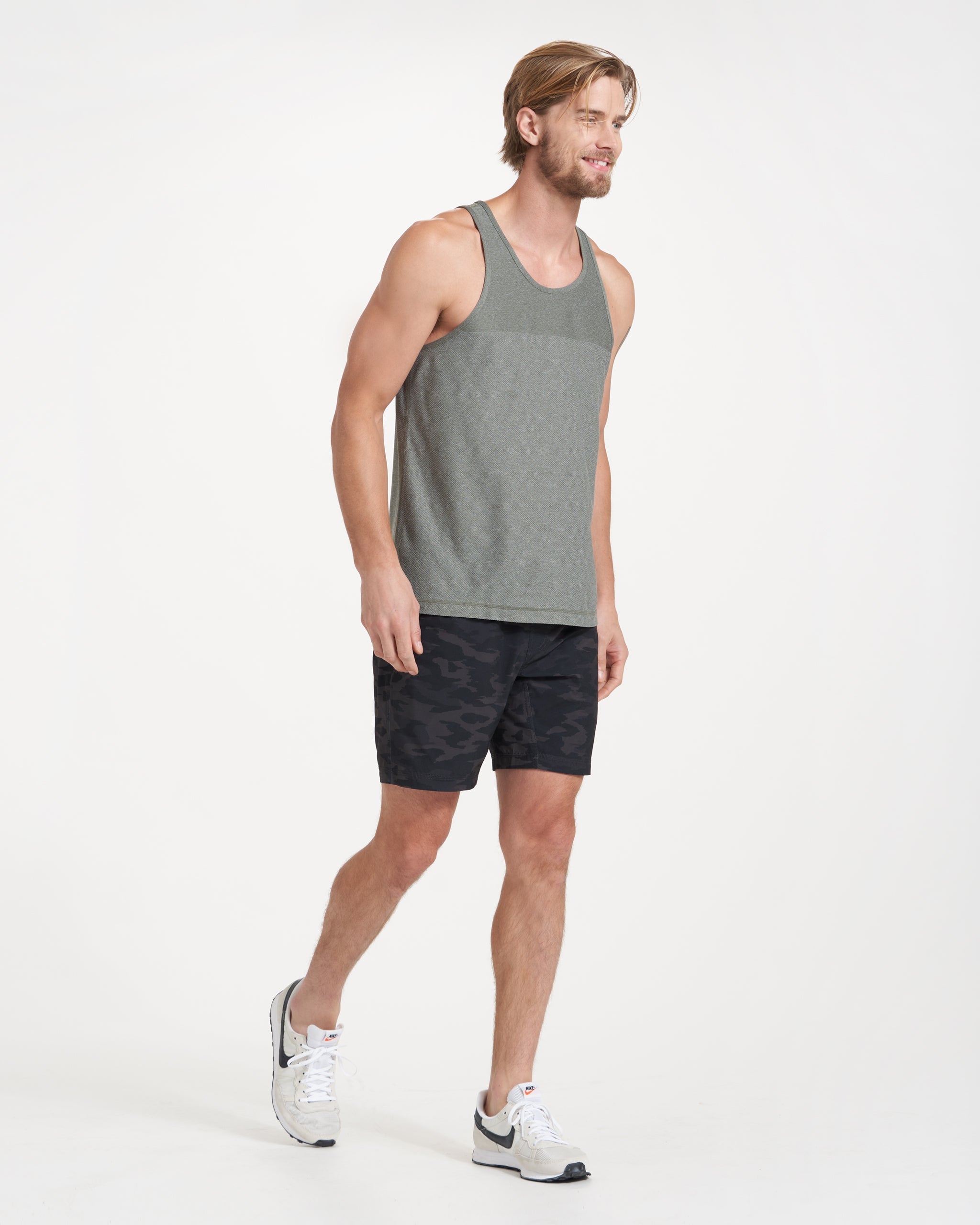 Kore Short Unlined 7" | Black Watercolor Camo