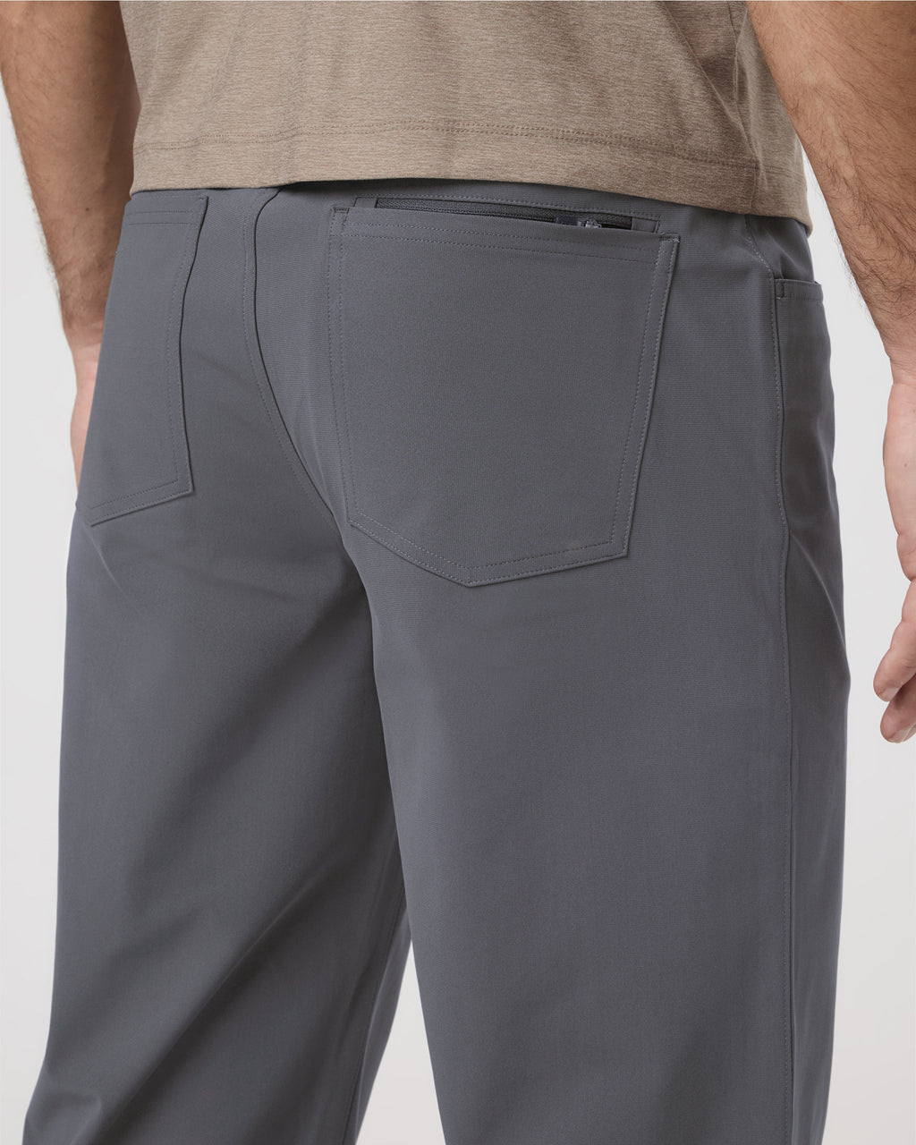 Meta Pant Relaxed Fit 32" | Charcoal