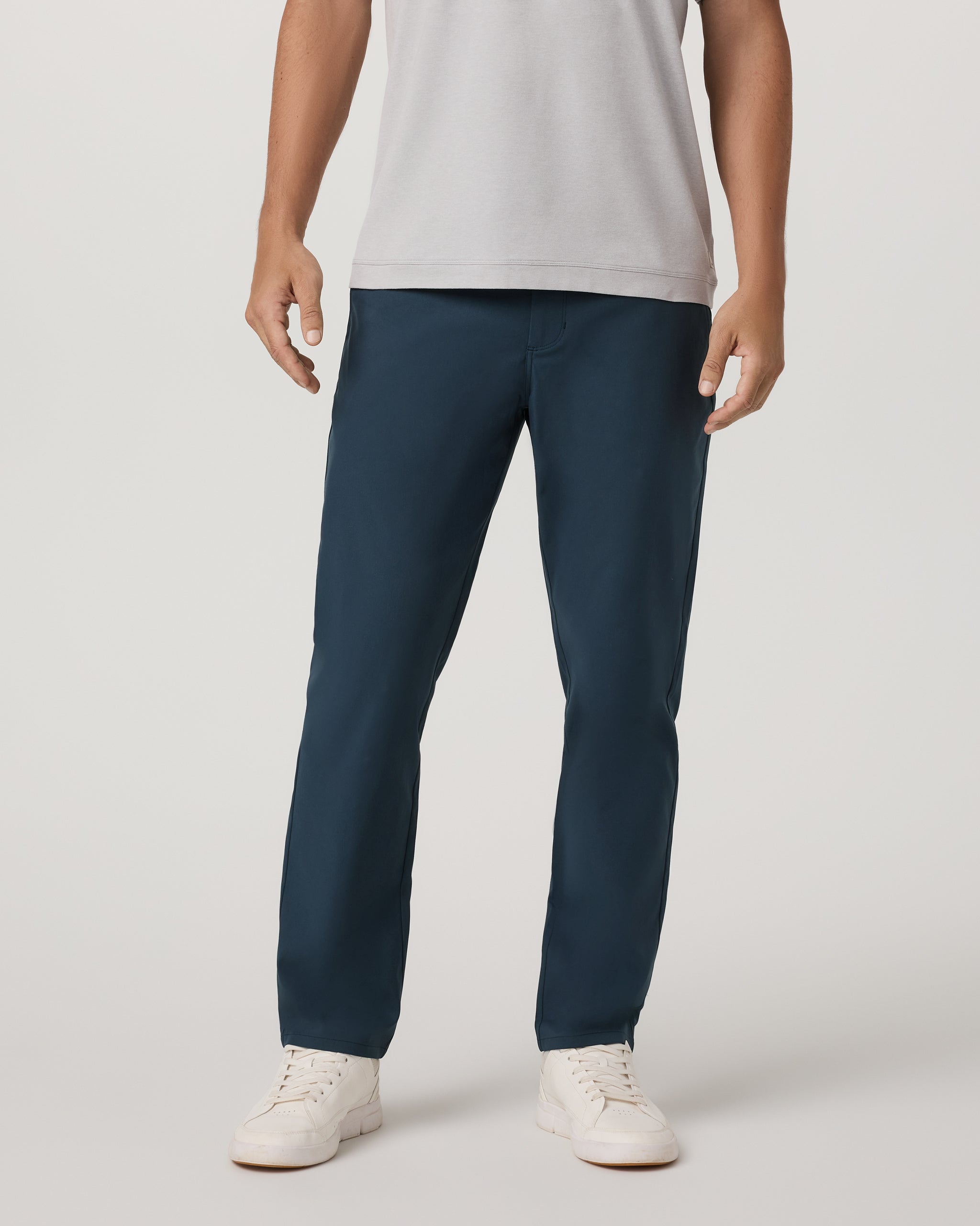 Cascade Tech Chino Pant Classic Fit 30" | Ink