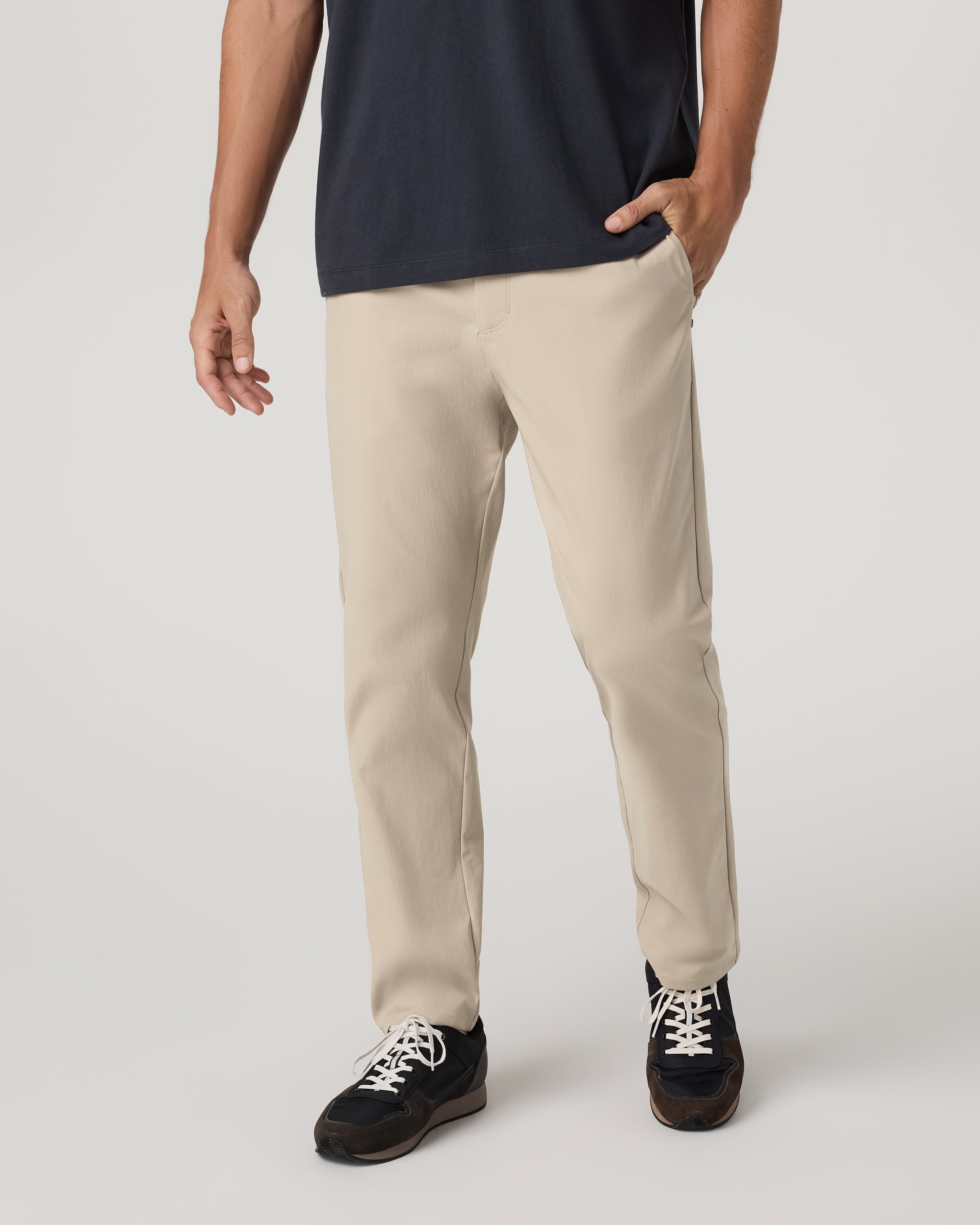 Cascade Tech Chino Pant Classic Fit 32" | Trench
