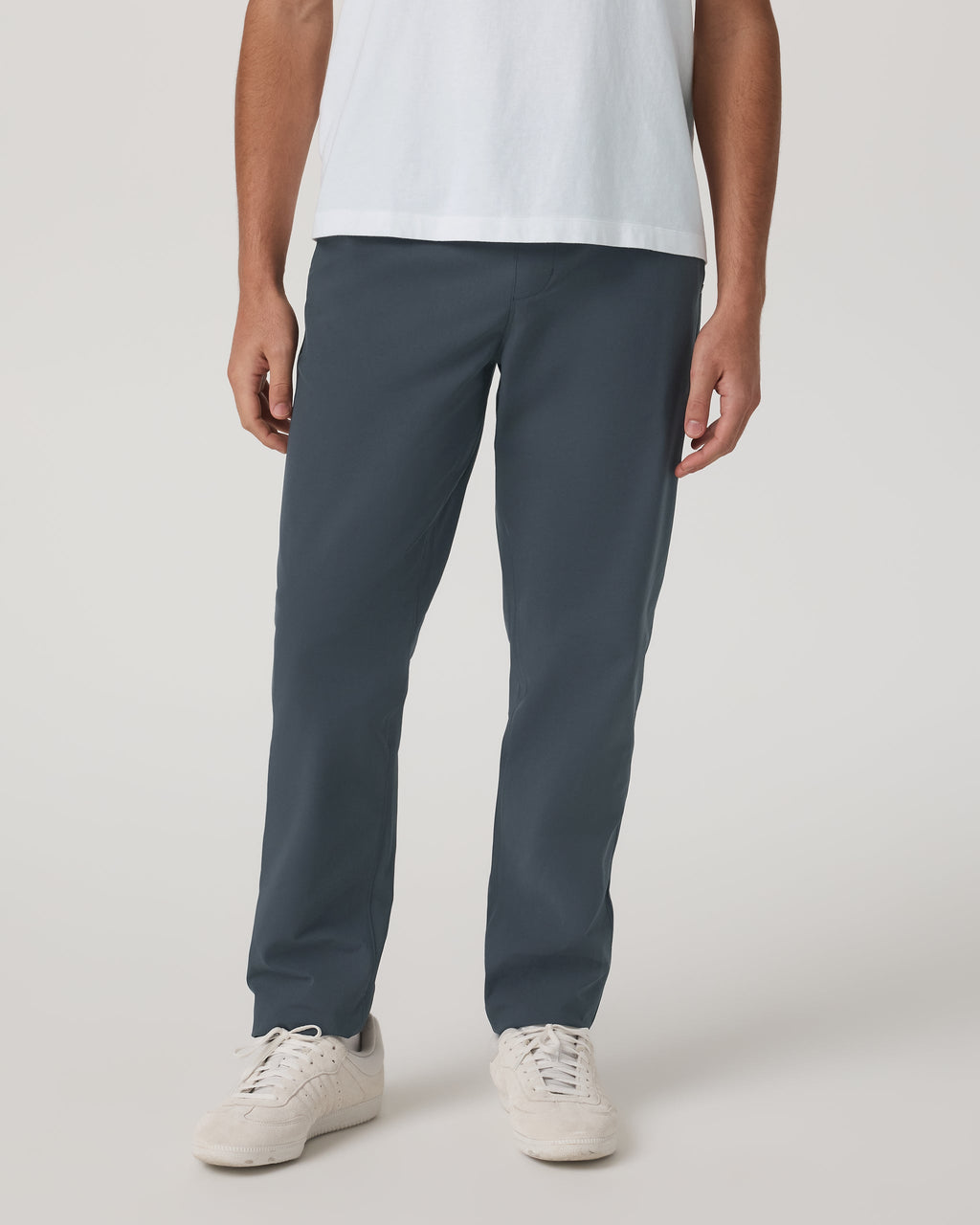 Meta Elastic Waist Pant Classic Fit 32" | Charcoal