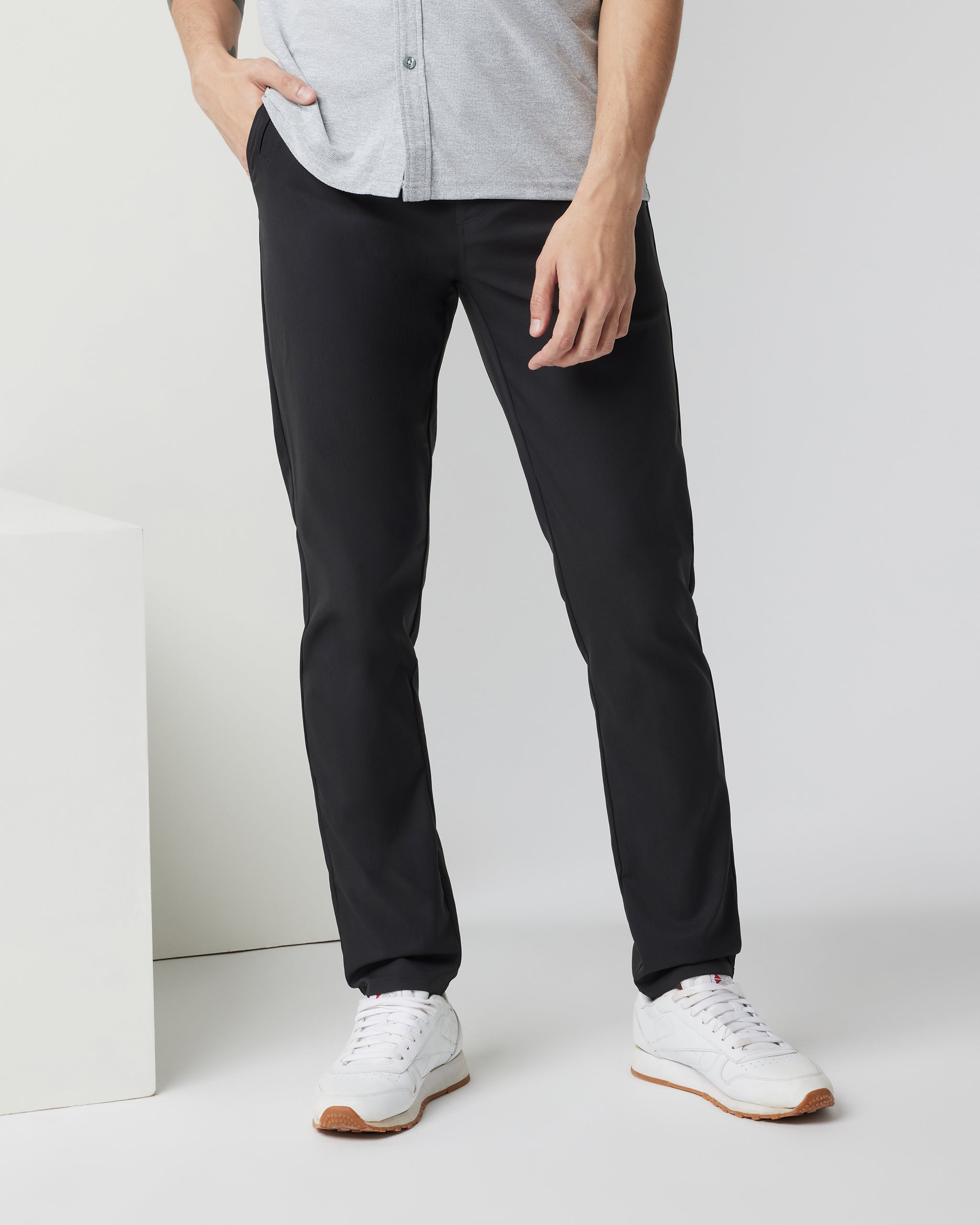 Cascade Tech Chino Pant Athletic Slim Fit 32" | Black