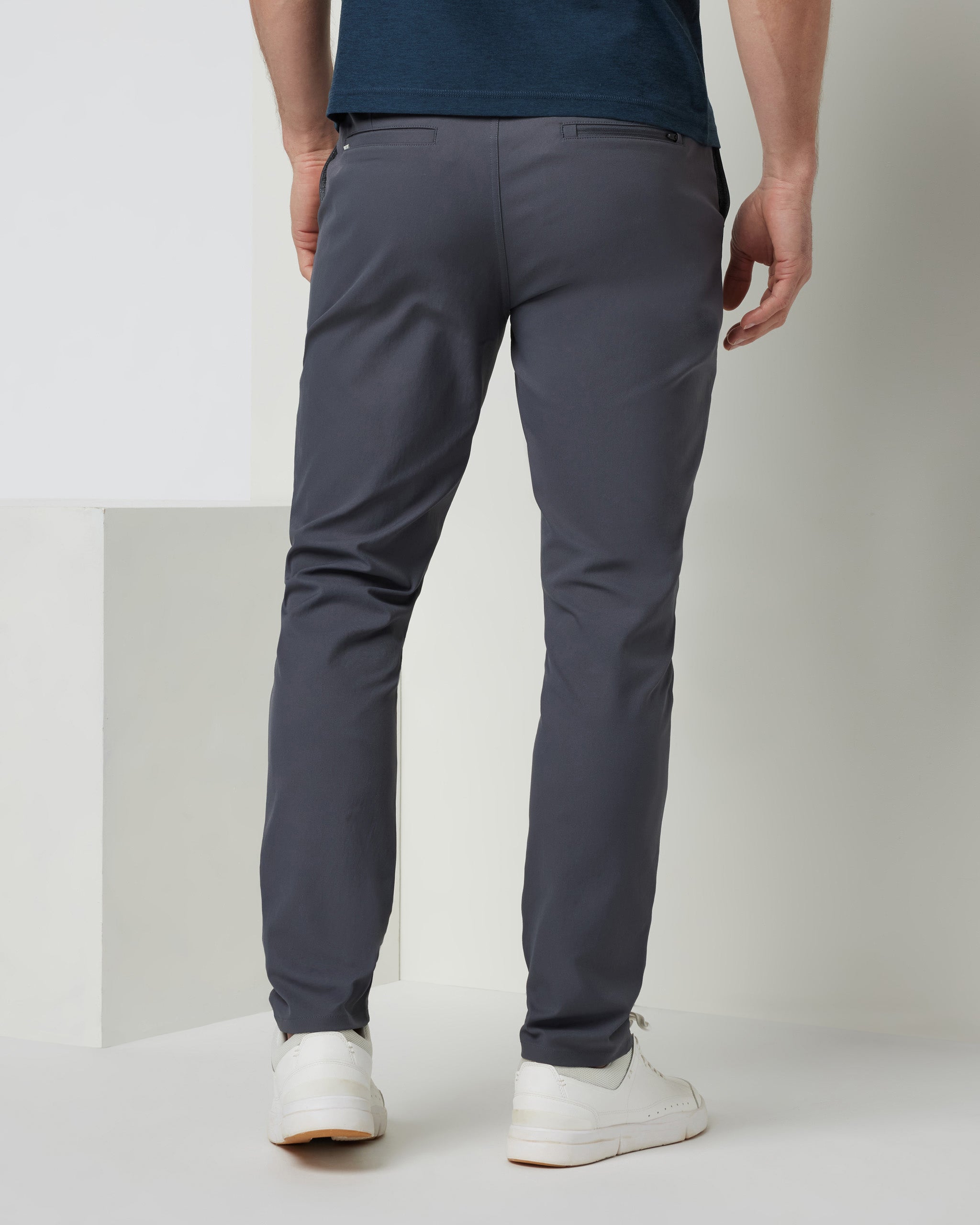 Cascade Tech Chino Pant Athletic Slim Fit 30" | Charcoal