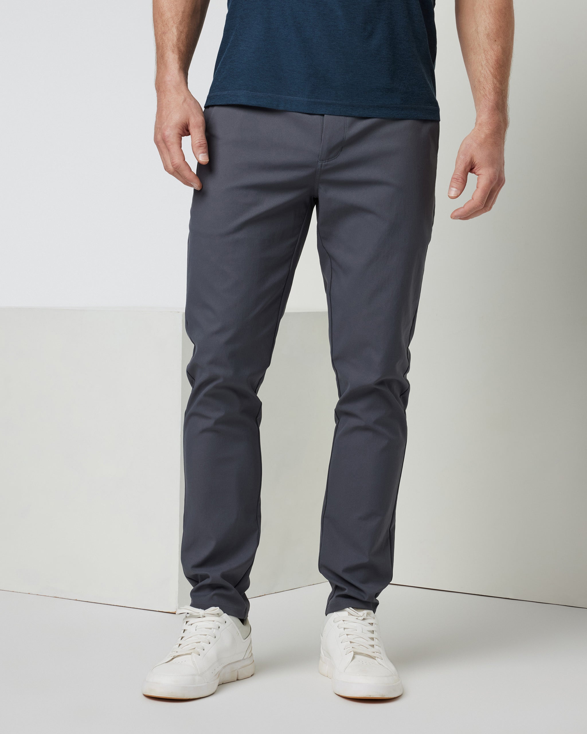 Cascade Tech Chino Pant Athletic Slim Fit 30" | Charcoal