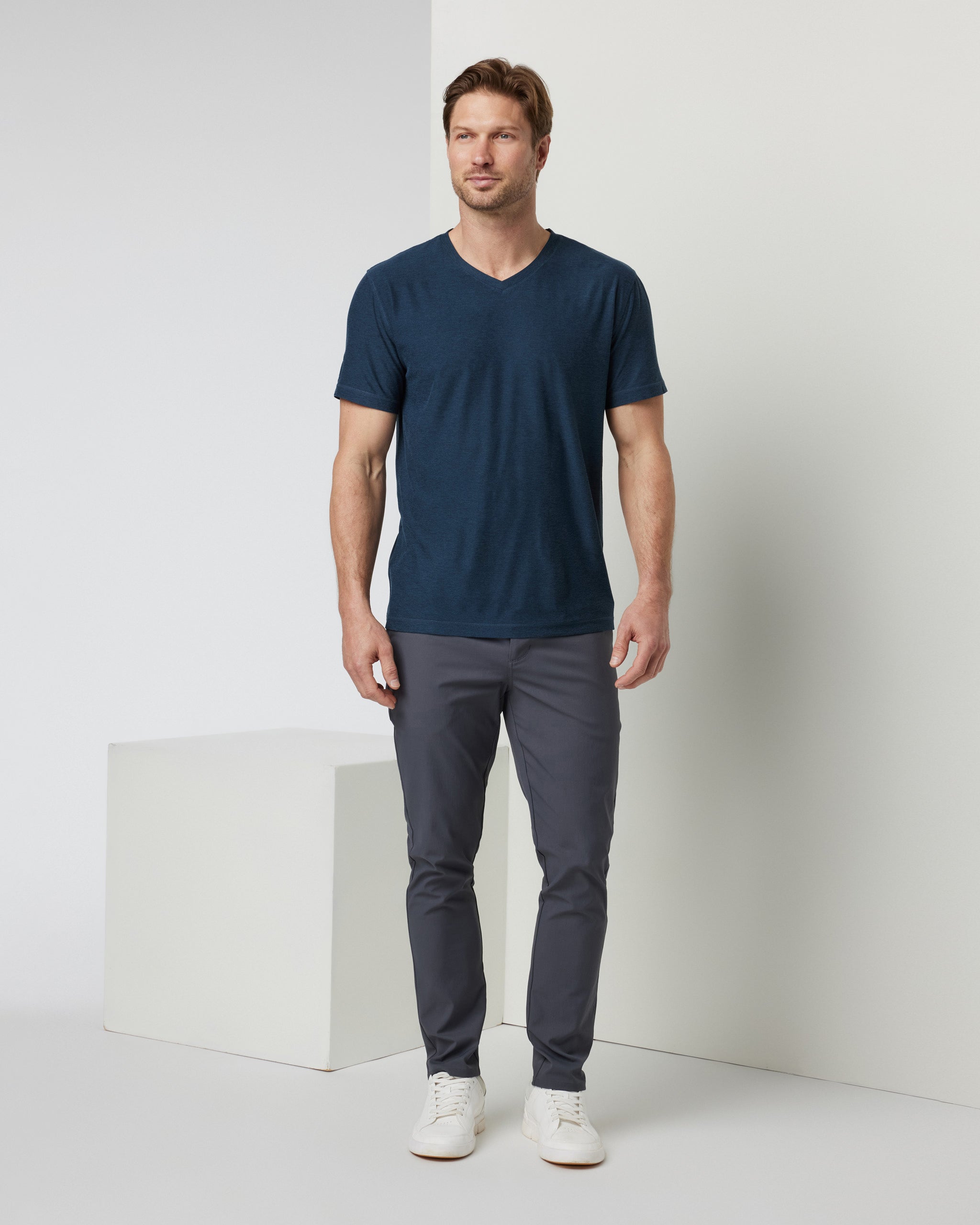 Cascade Tech Chino Pant Athletic Slim Fit 30" | Charcoal