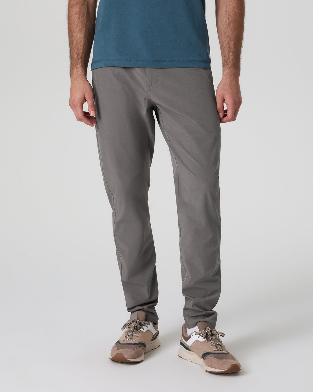 Aim Pant 32" | Warm Grey