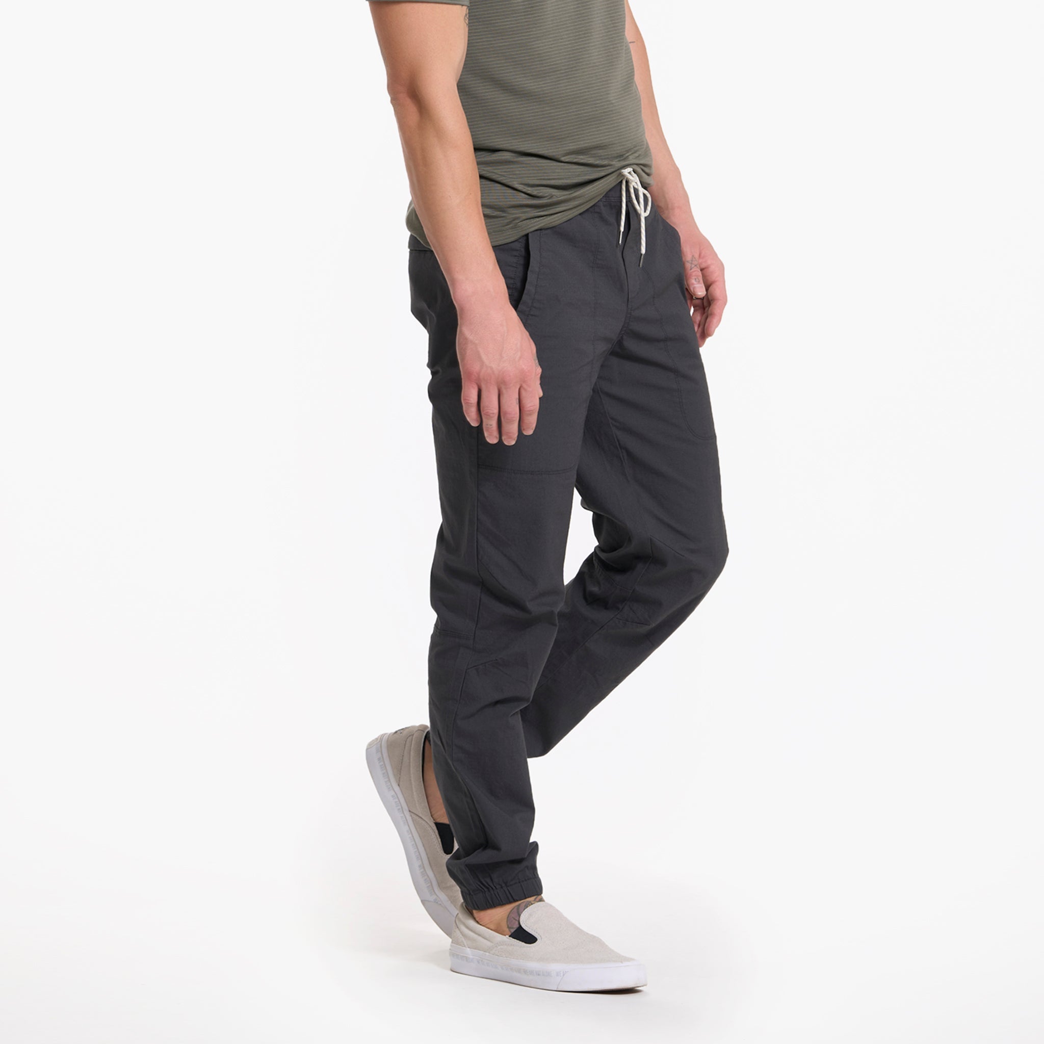 Ripstop Traveler Jogger | Charcoal