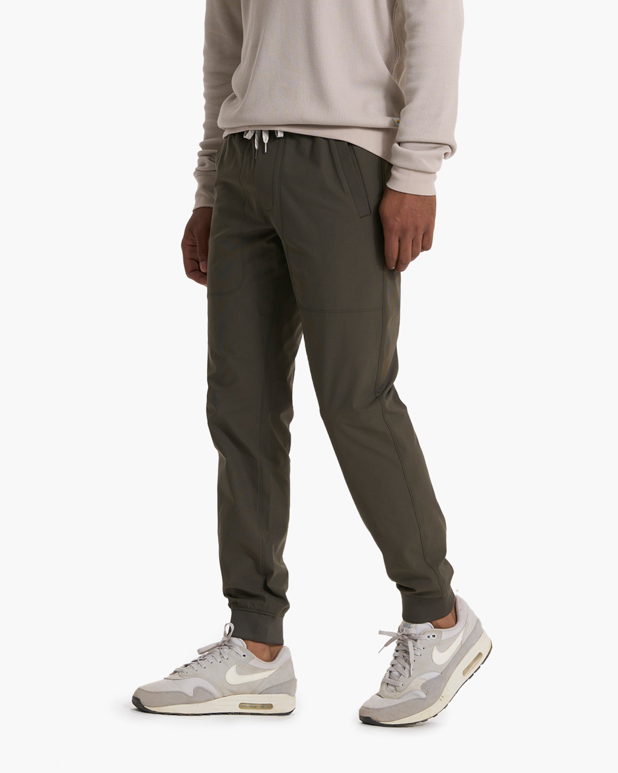 Meta Jogger | Dark Oregano