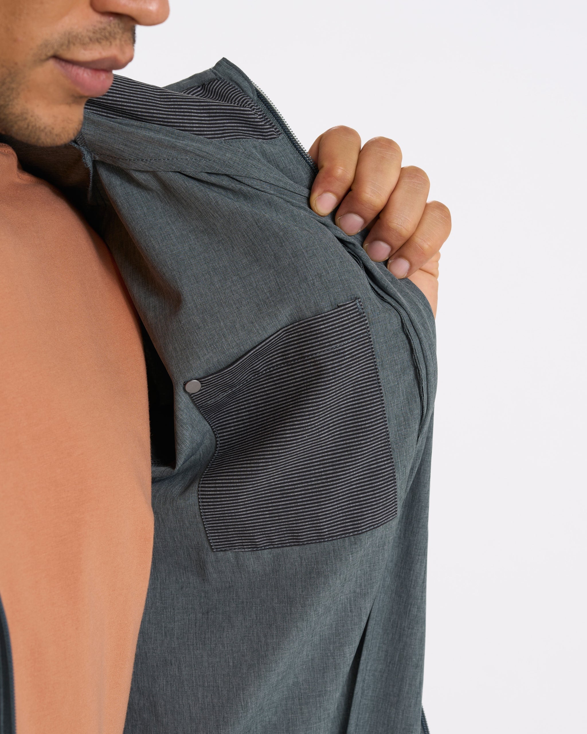 Outdoor Trainer Shell | Smoked Beryl Linen Texture