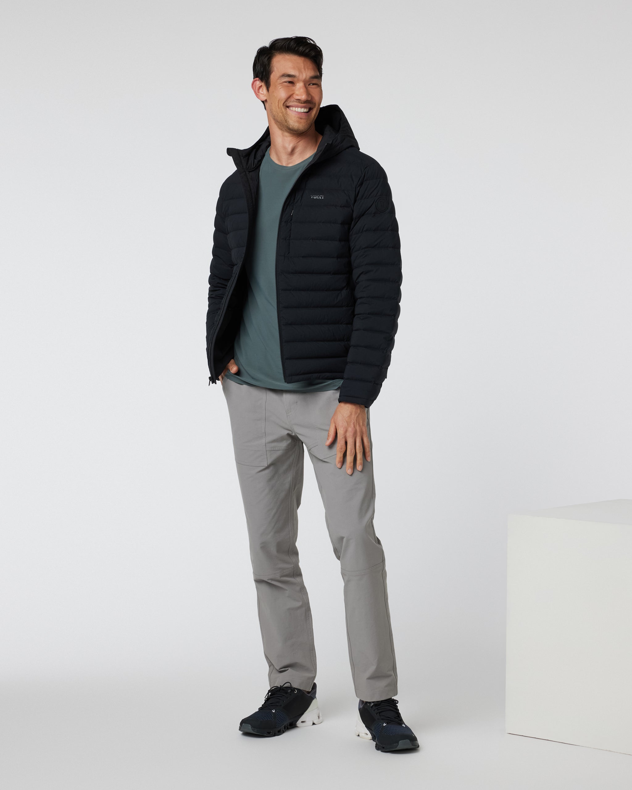 Steadfast Full Zip Hooded Jacket | Black