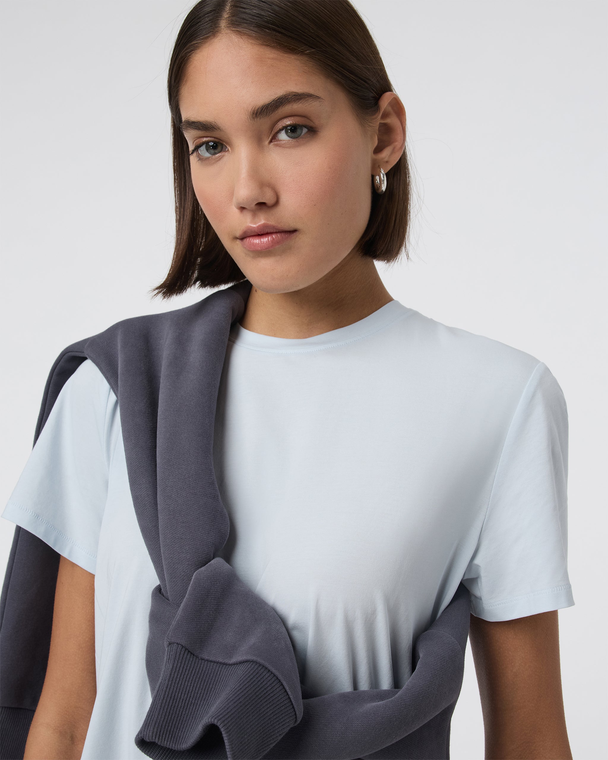 Feather Tee | Atmosphere