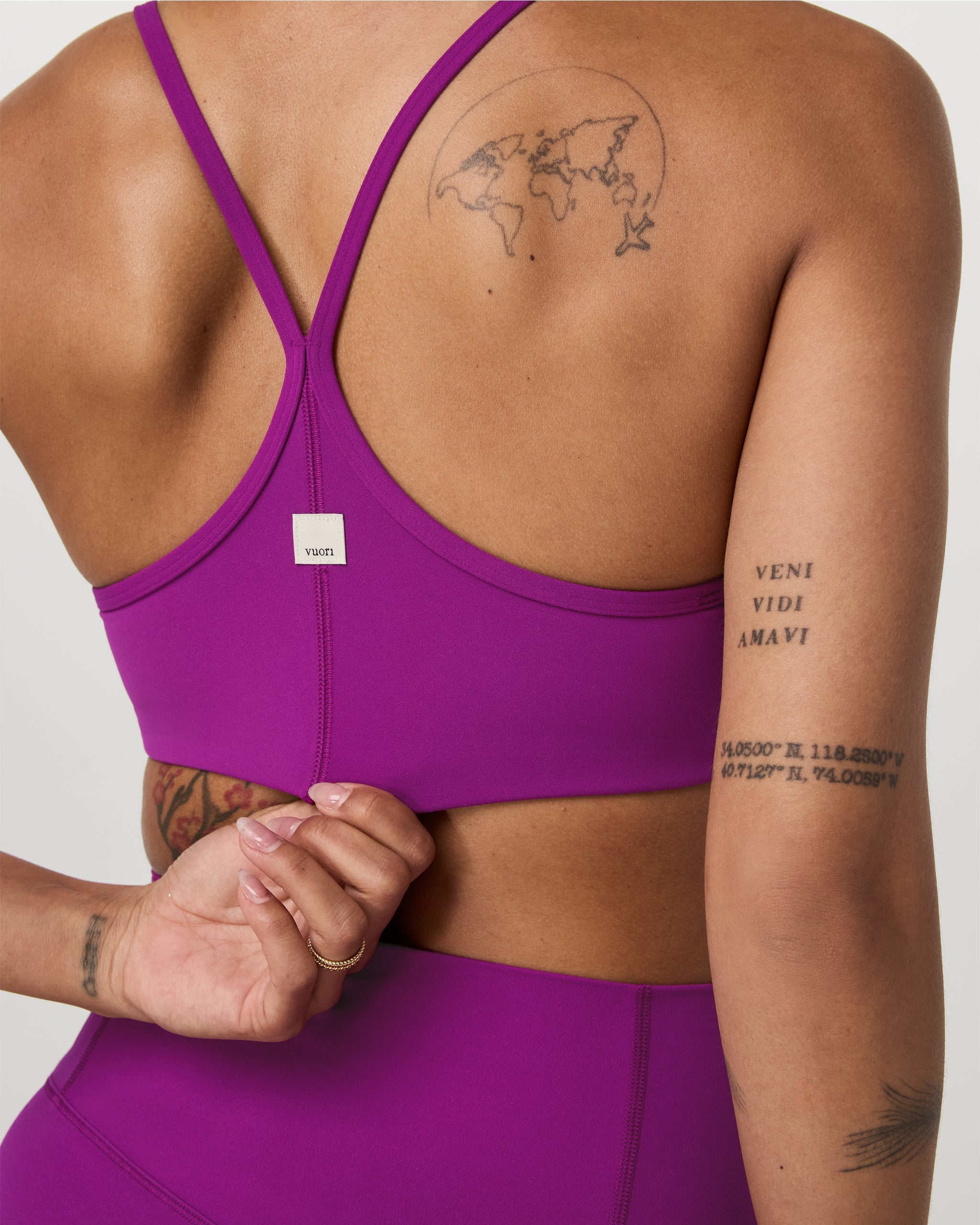 Vuori AllTheFeels™ Bra | Magenta