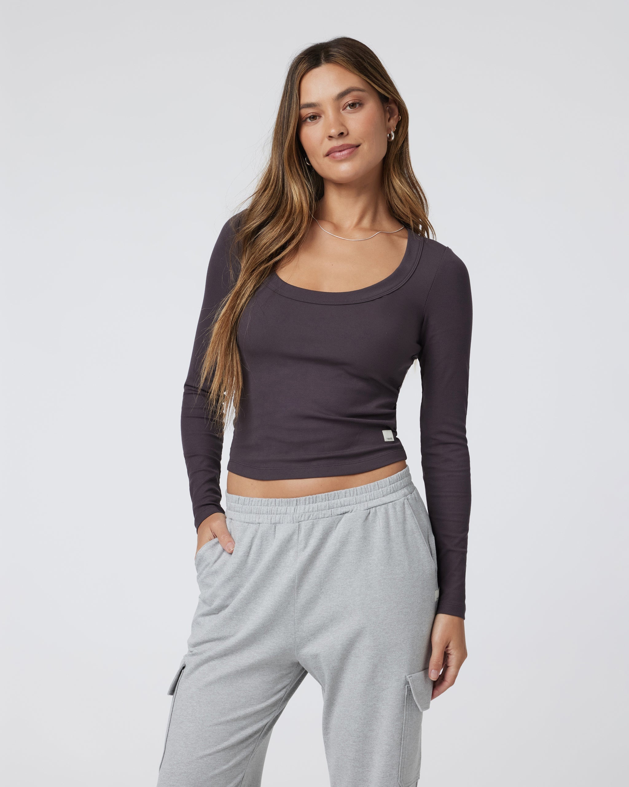 Long Sleeve Pose Scoop Tee | Sangria